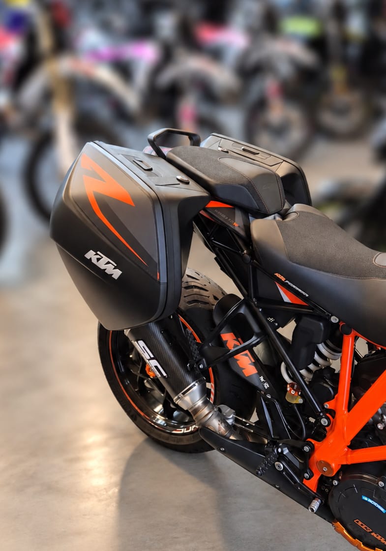 KTM 1290 Super Duke GT-image-9
