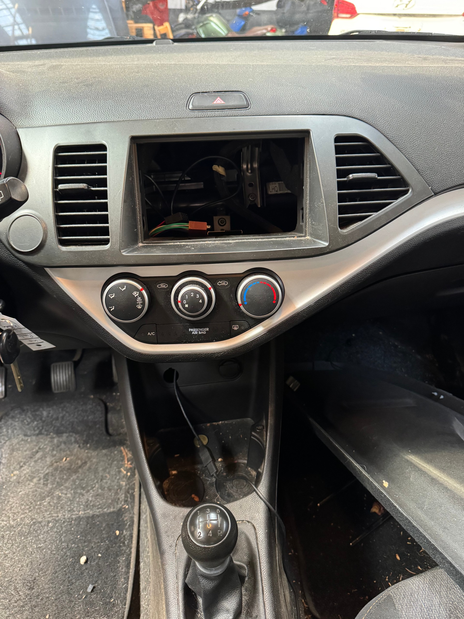 KIA Picanto 1.0 CVVT Trend-image-13
