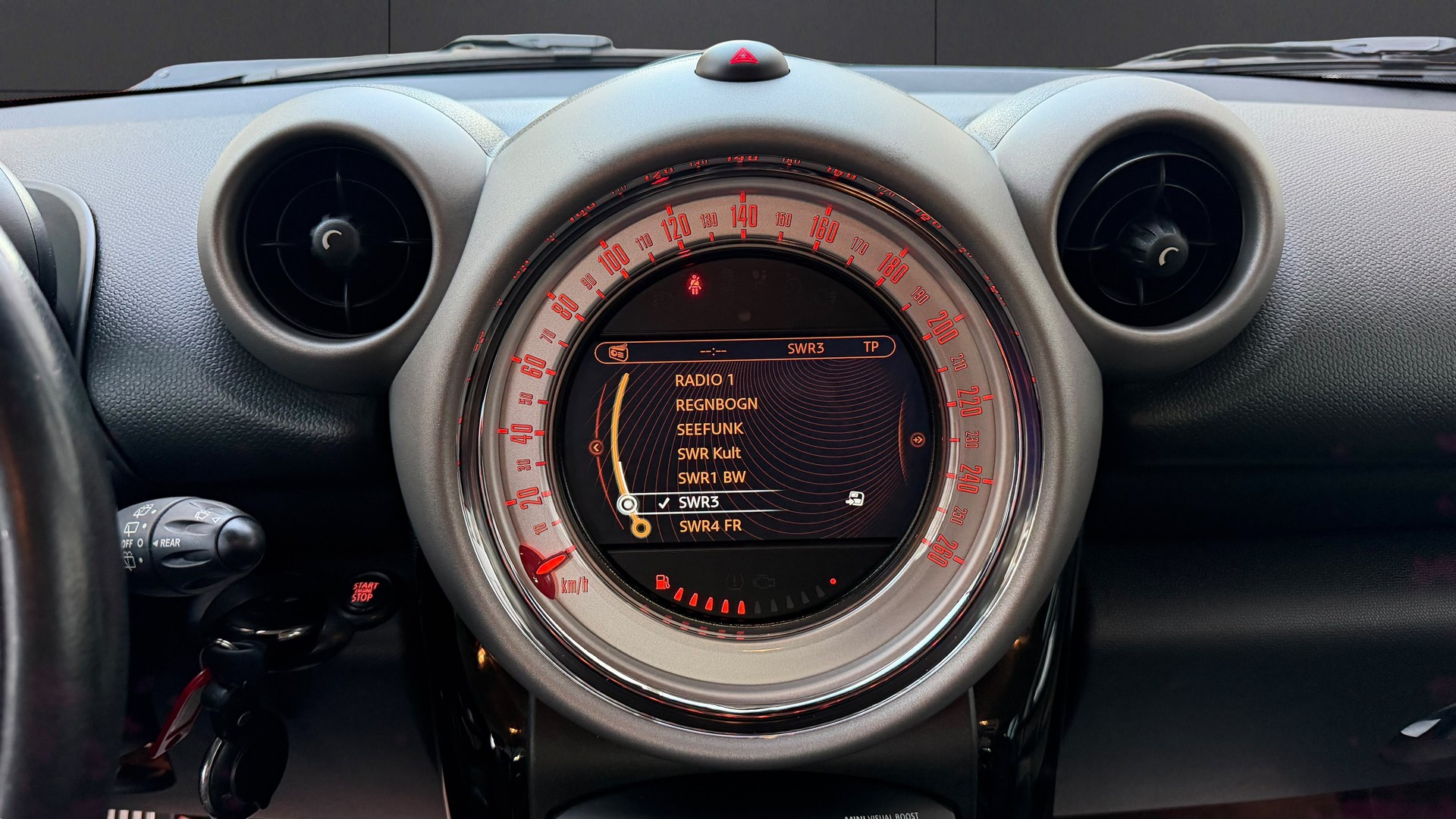 MINI Countryman Cooper S ALL4 Steptronic-image-11