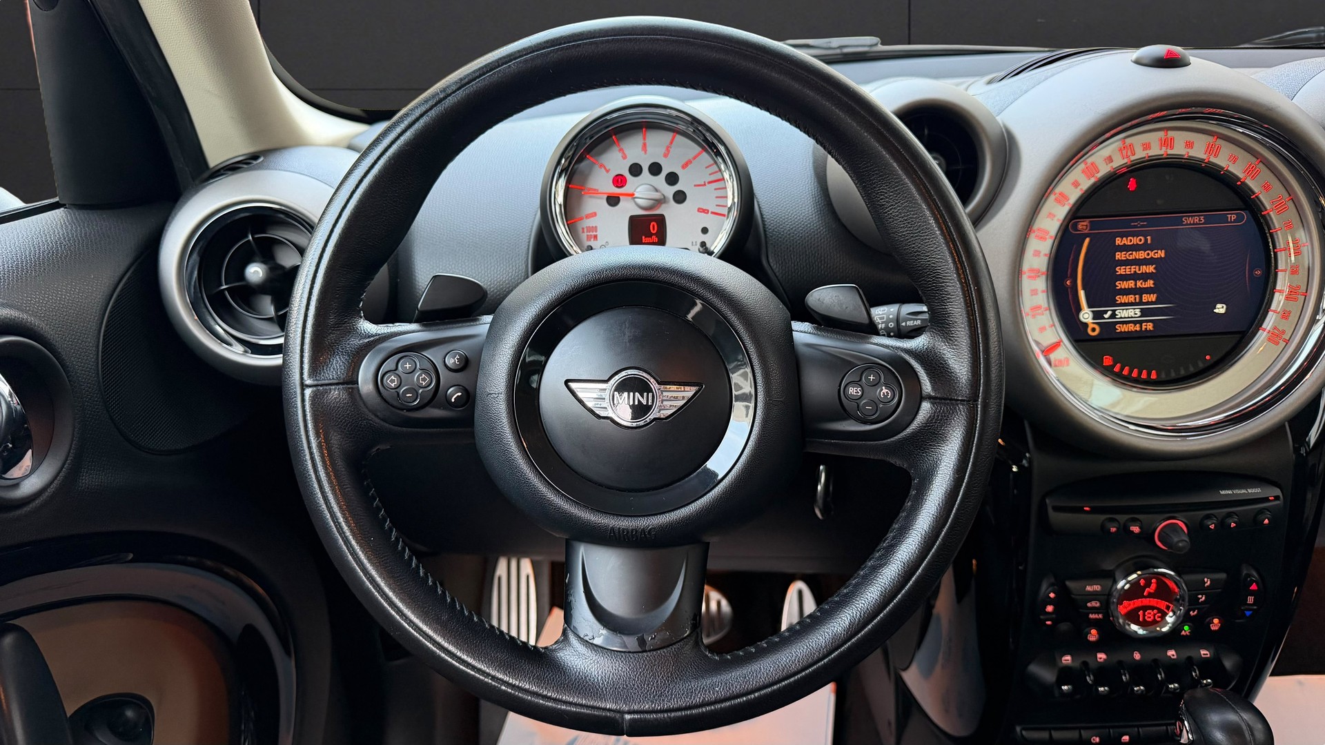 MINI Countryman Cooper S ALL4 Steptronic-image-10