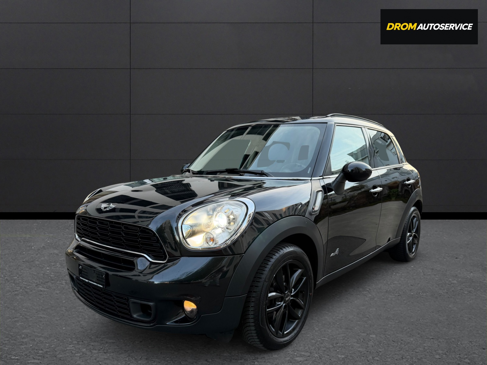 MINI Countryman Cooper S ALL4 Steptronic-showroom-element-1