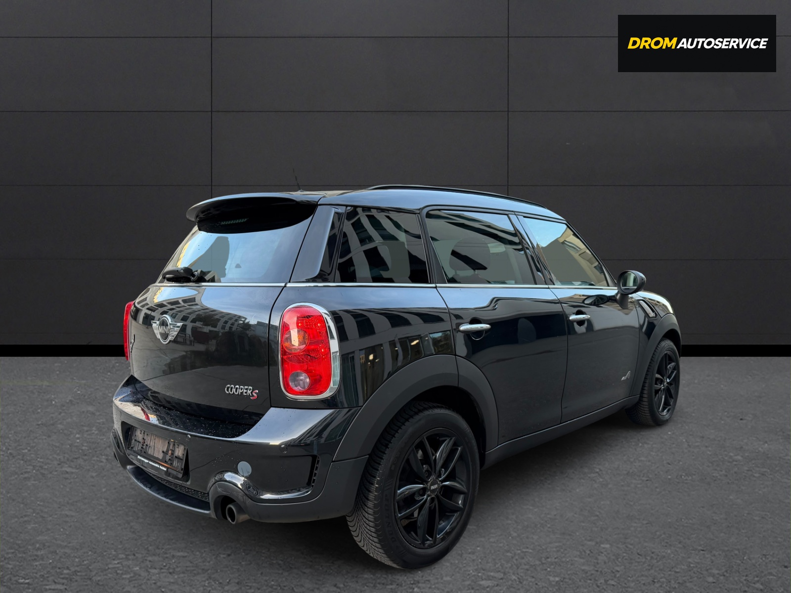 MINI Countryman Cooper S ALL4 Steptronic-showroom-element-3
