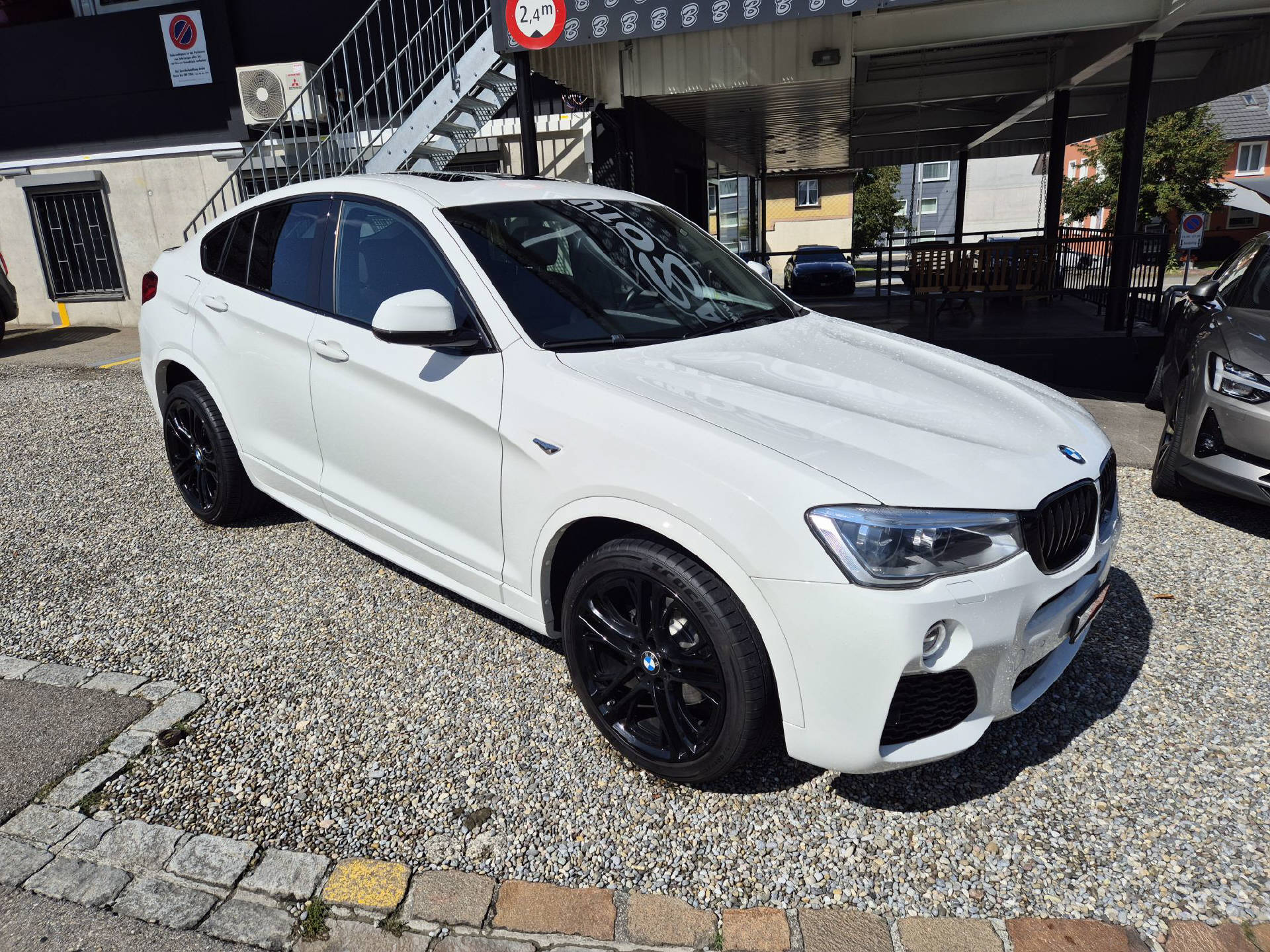 BMW X4 20d xDrive M-Sport-image-1