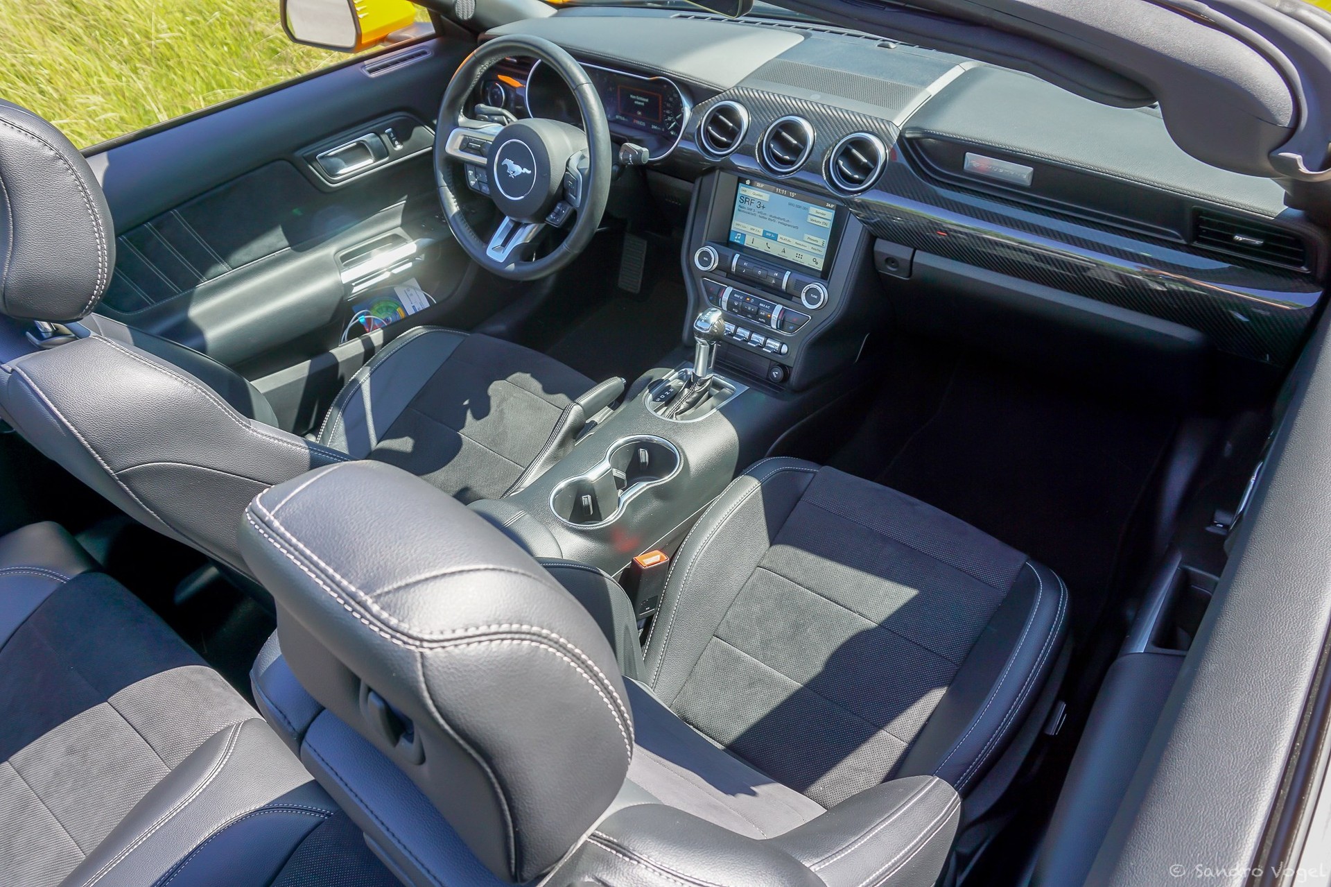FORD Mustang Convertible 5.0 V8 GT Automat-image-12