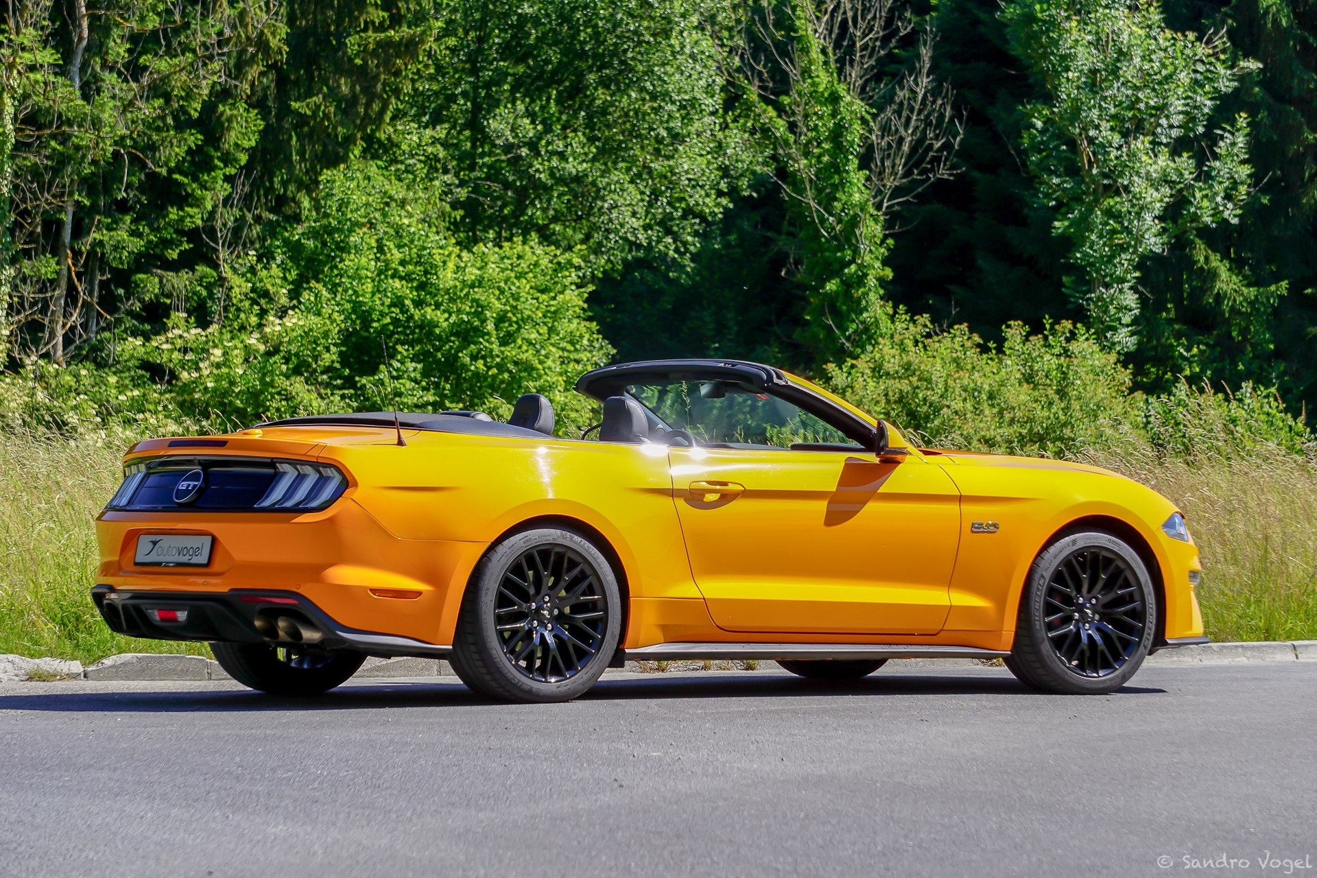 FORD Mustang Convertible 5.0 V8 GT Automat-image-1