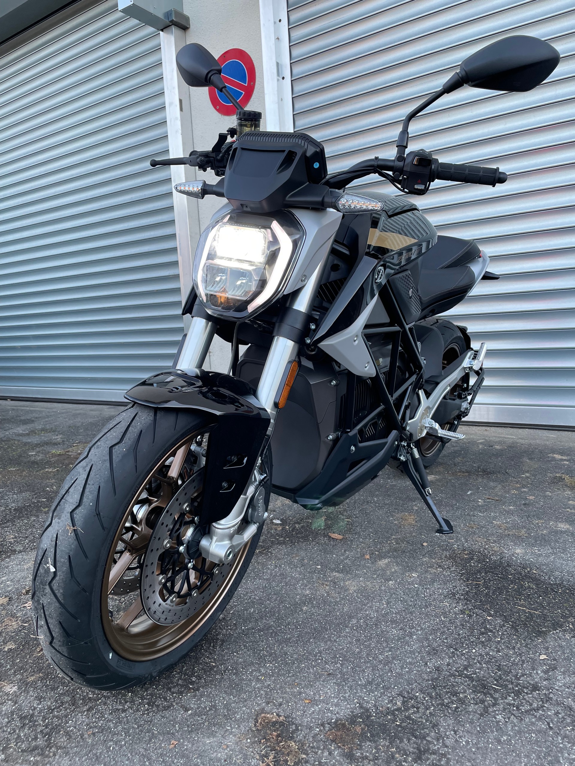 ZERO SRF ZF 17.3 Aktion-image-3