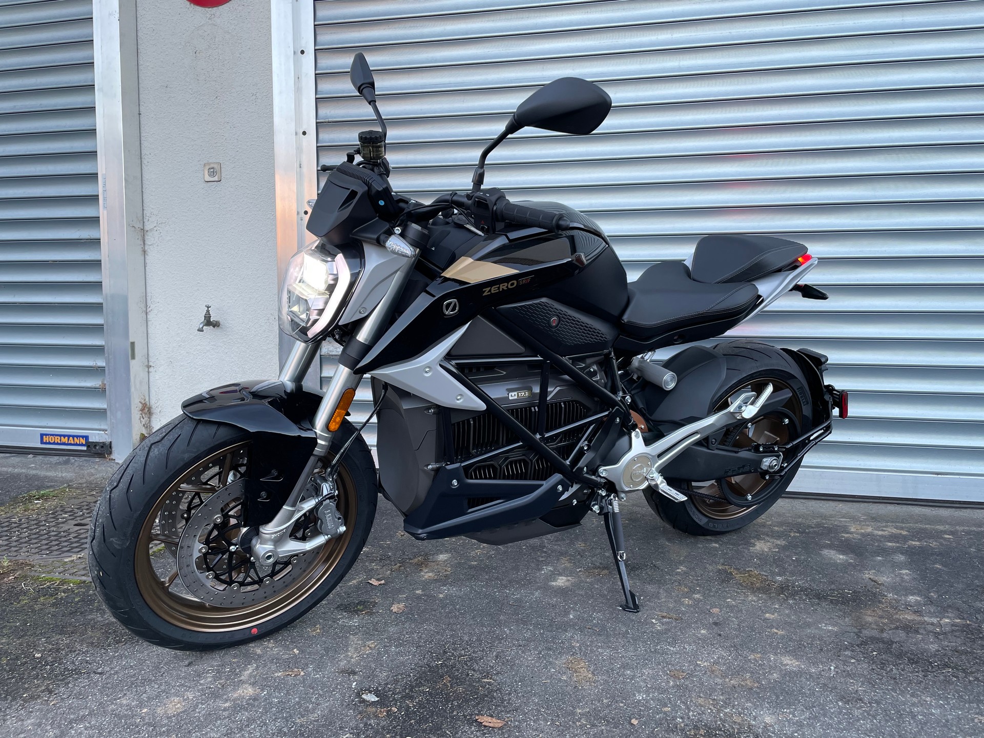 ZERO SRF ZF 17.3 Aktion-image-7