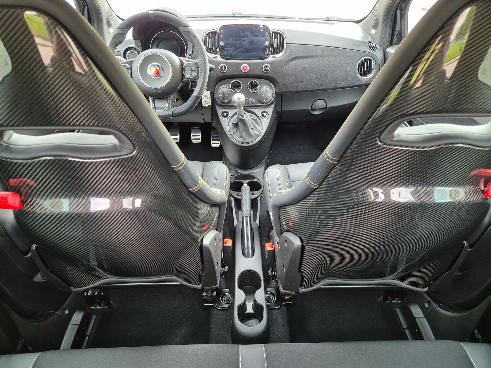 FIAT 695 1.4 16V Turbo Abarth Competizione 75 th Anniversario-image-9
