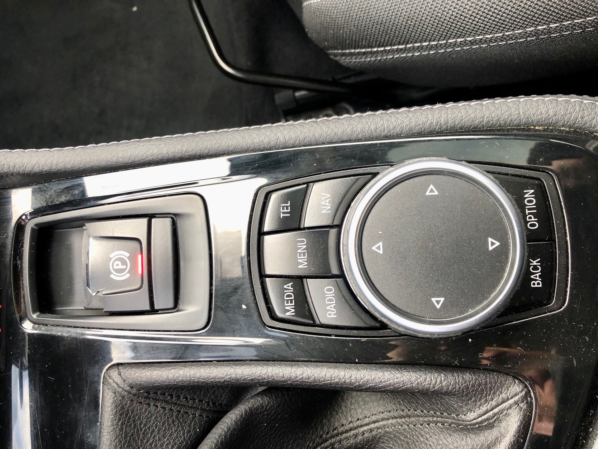 BMW 216d Active Tourer-image-18