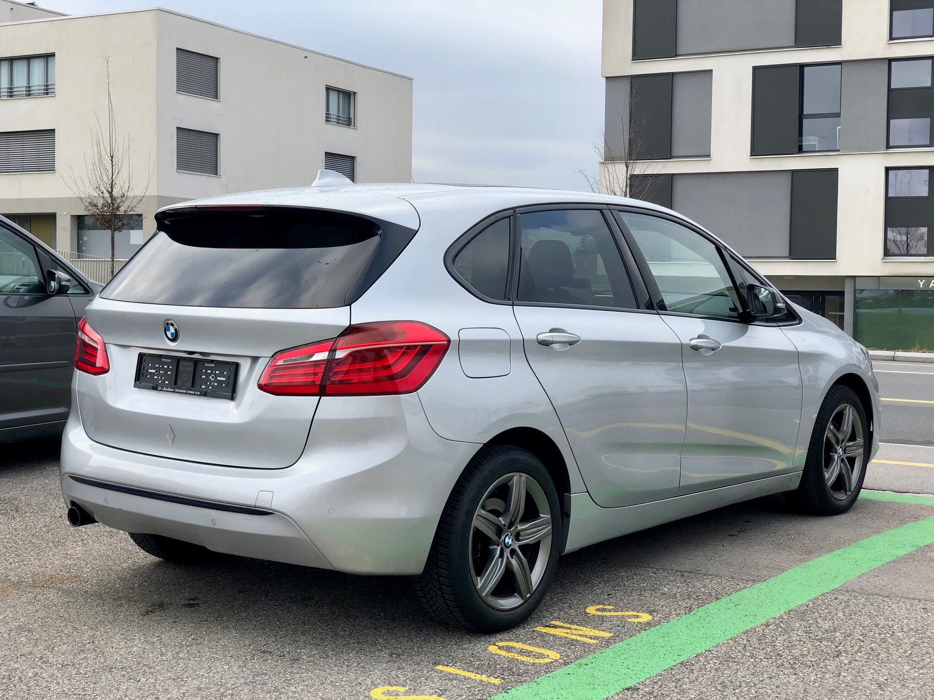 BMW 216d Active Tourer-image-5