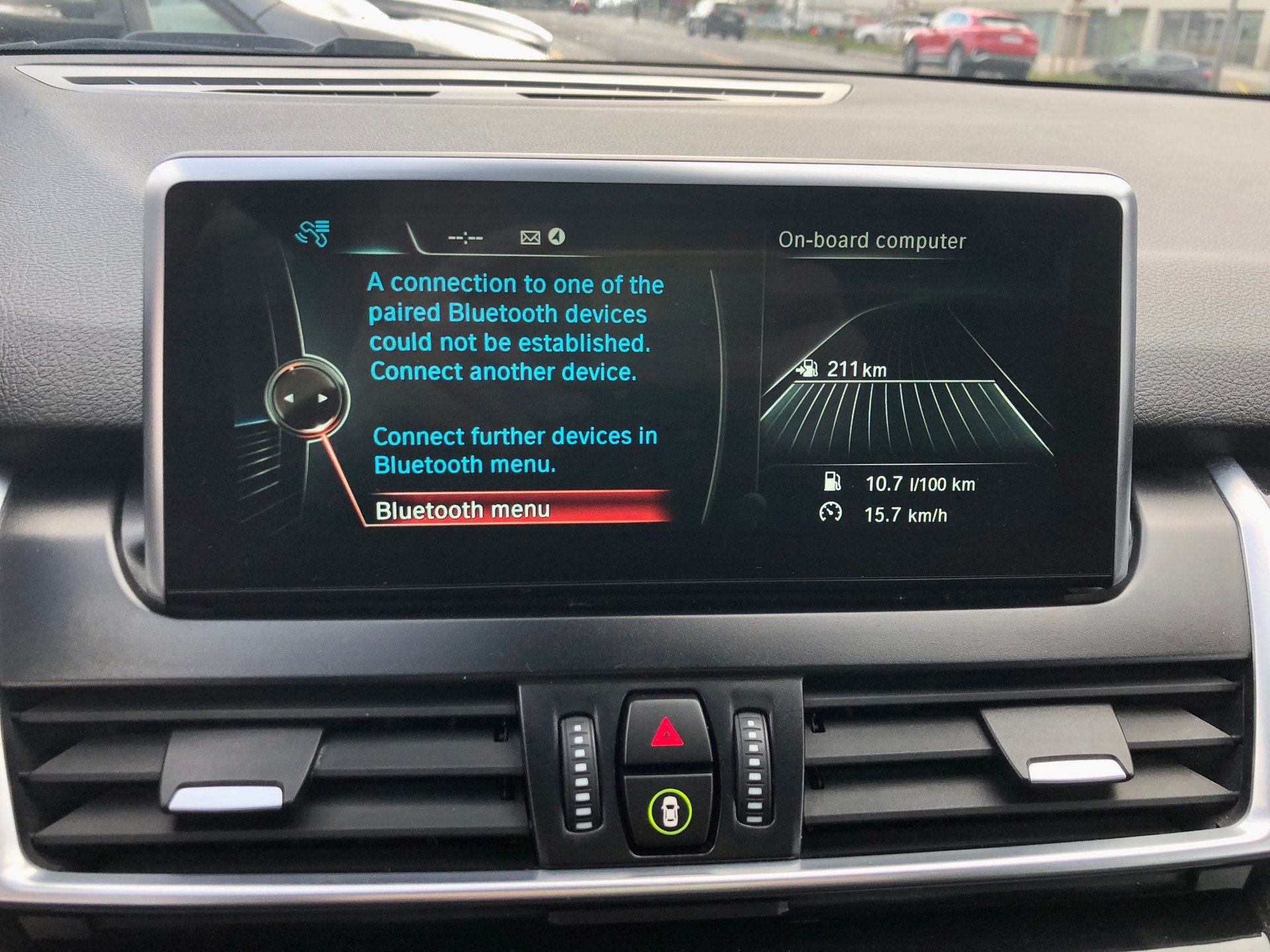 BMW 216d Active Tourer-image-16