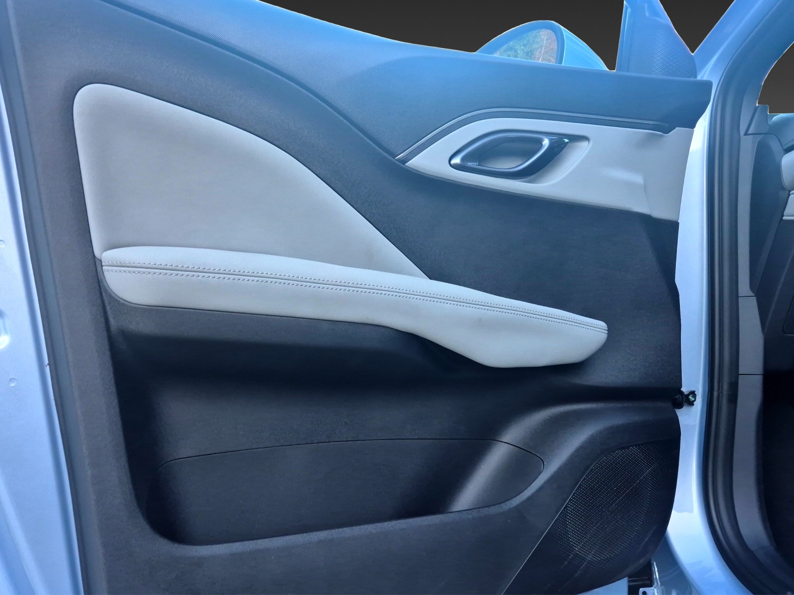 BYD Dolphin Surf 30 kWh Active-image-8