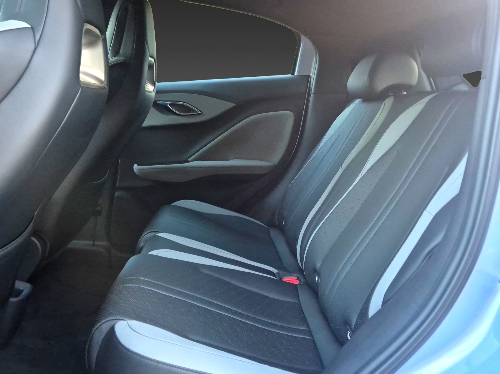 BYD Dolphin Surf 30 kWh Active-image-24