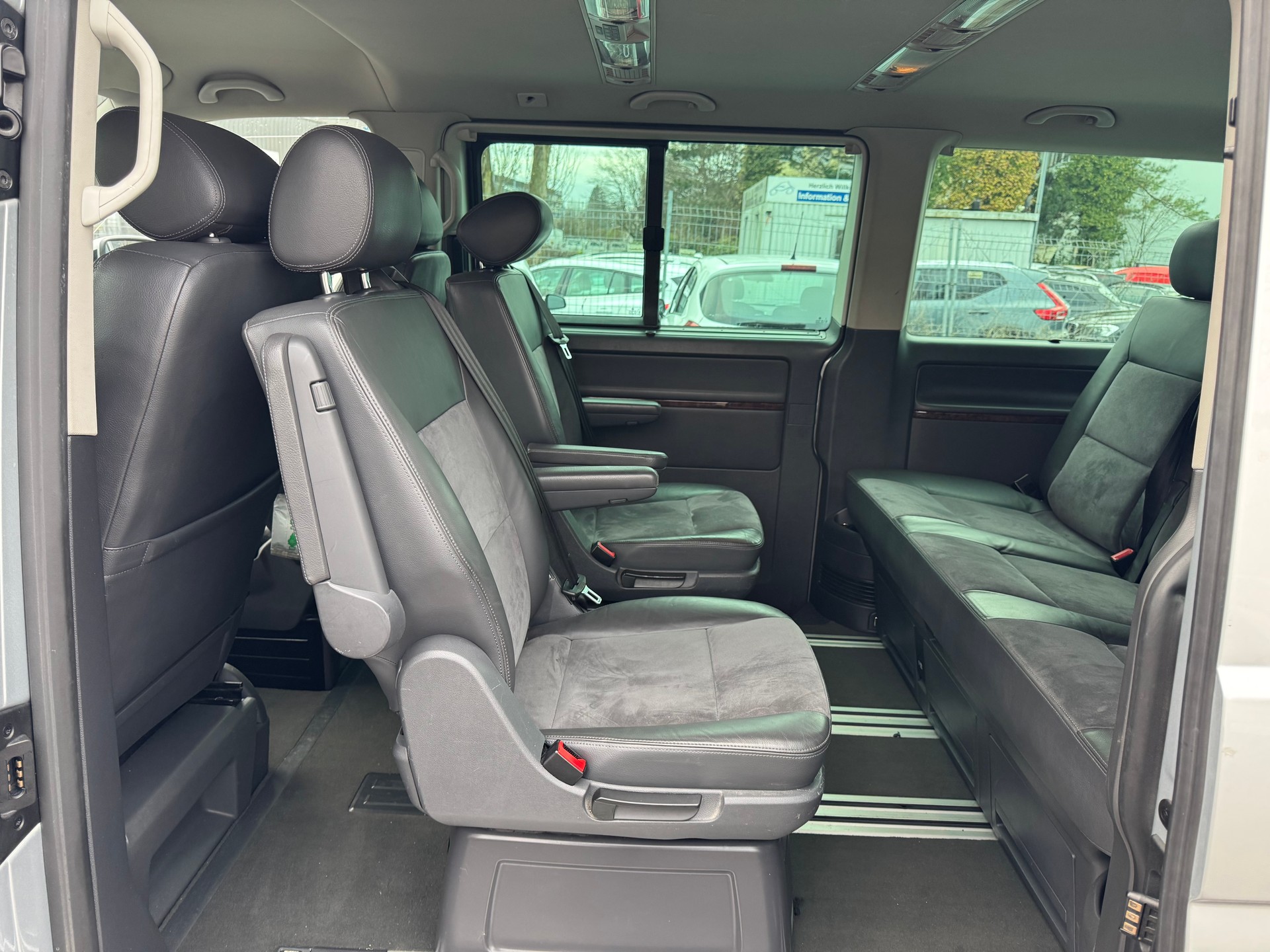 VW T5 Multivan 2.0 Bi-TDI CR Highline DSG * 07x Sitze * Leder * Gr. Navi * Klima-auto * PDC h-RF-Kamera * Tempomat *-image-8