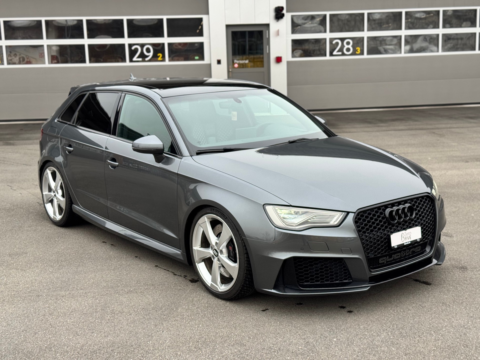 AUDI RS3 2.5 TSI quattro S-tronic