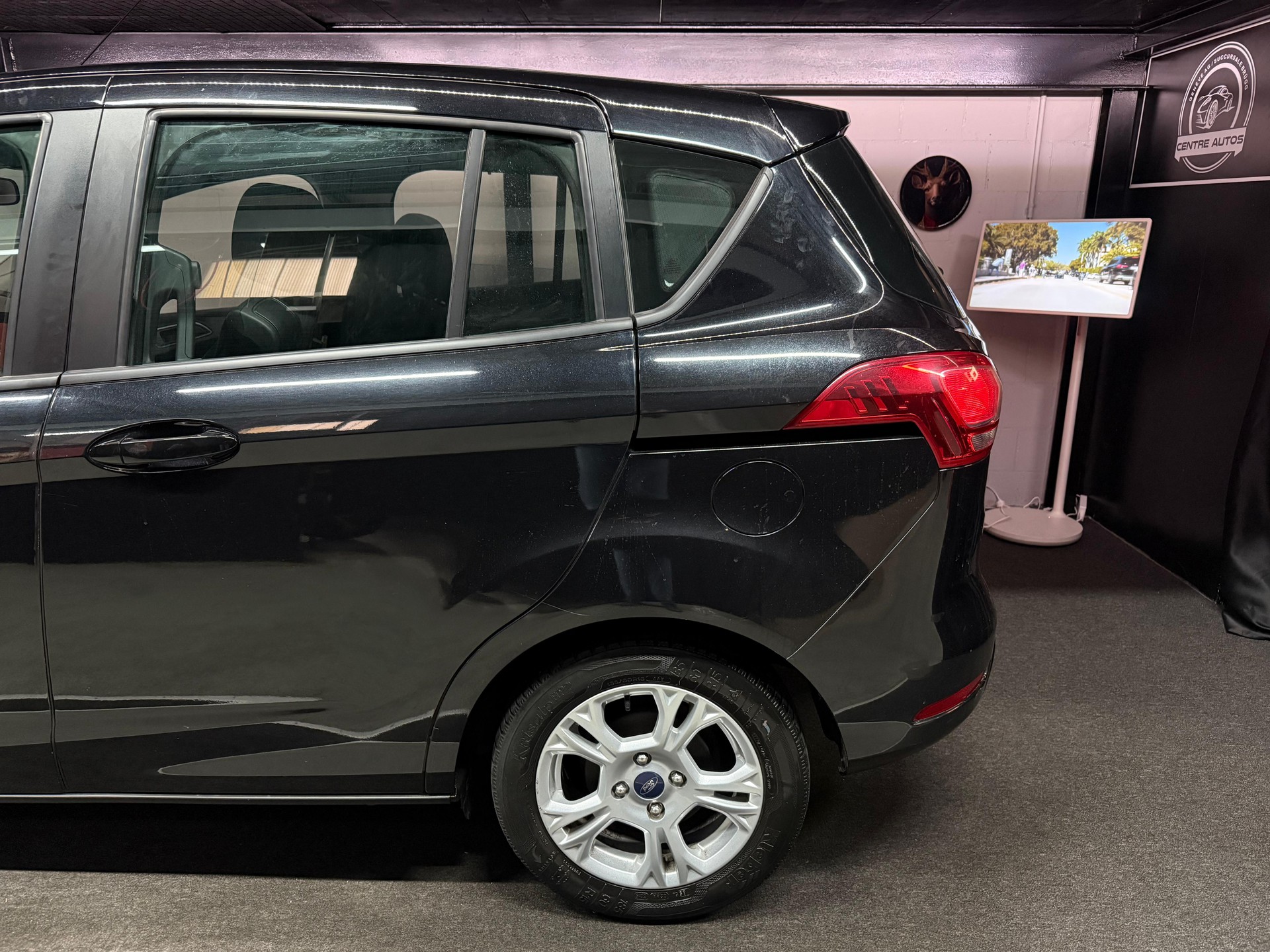FORD B-Max 1.0 SCTi Titanium-image-5