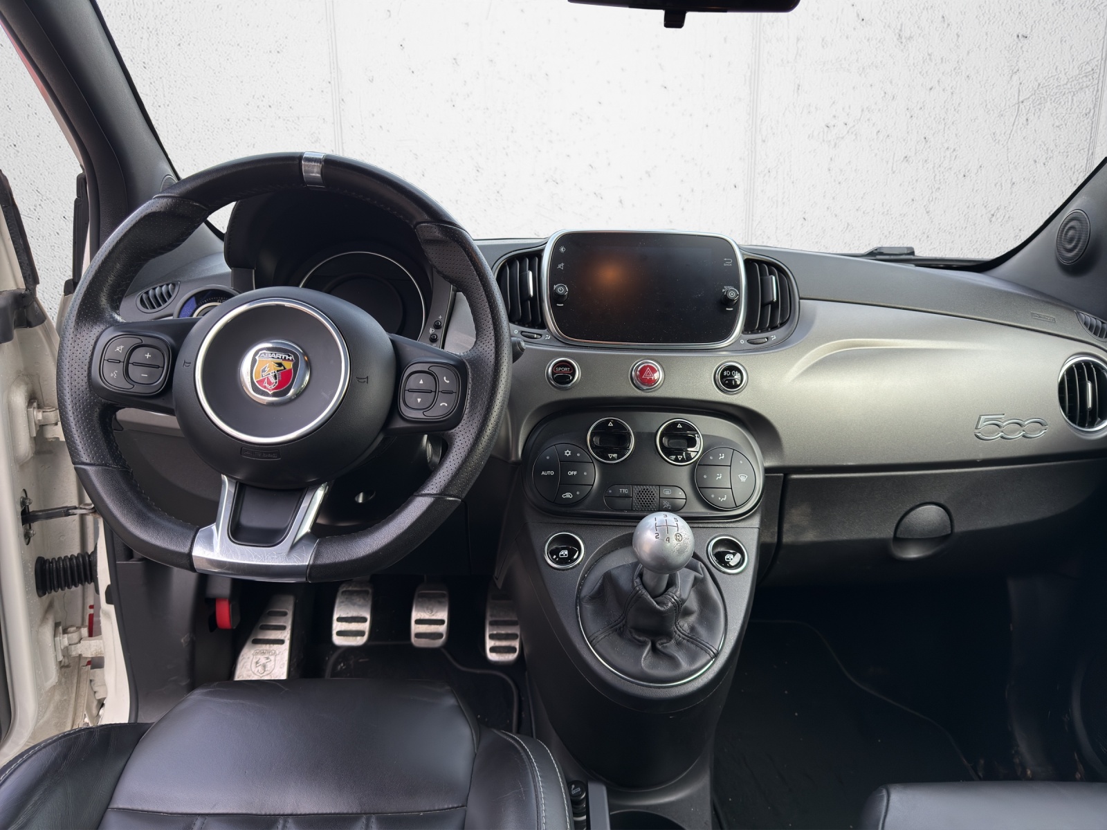 FIAT 595 1.4 16V Turbo Abarth Turismo-image-9