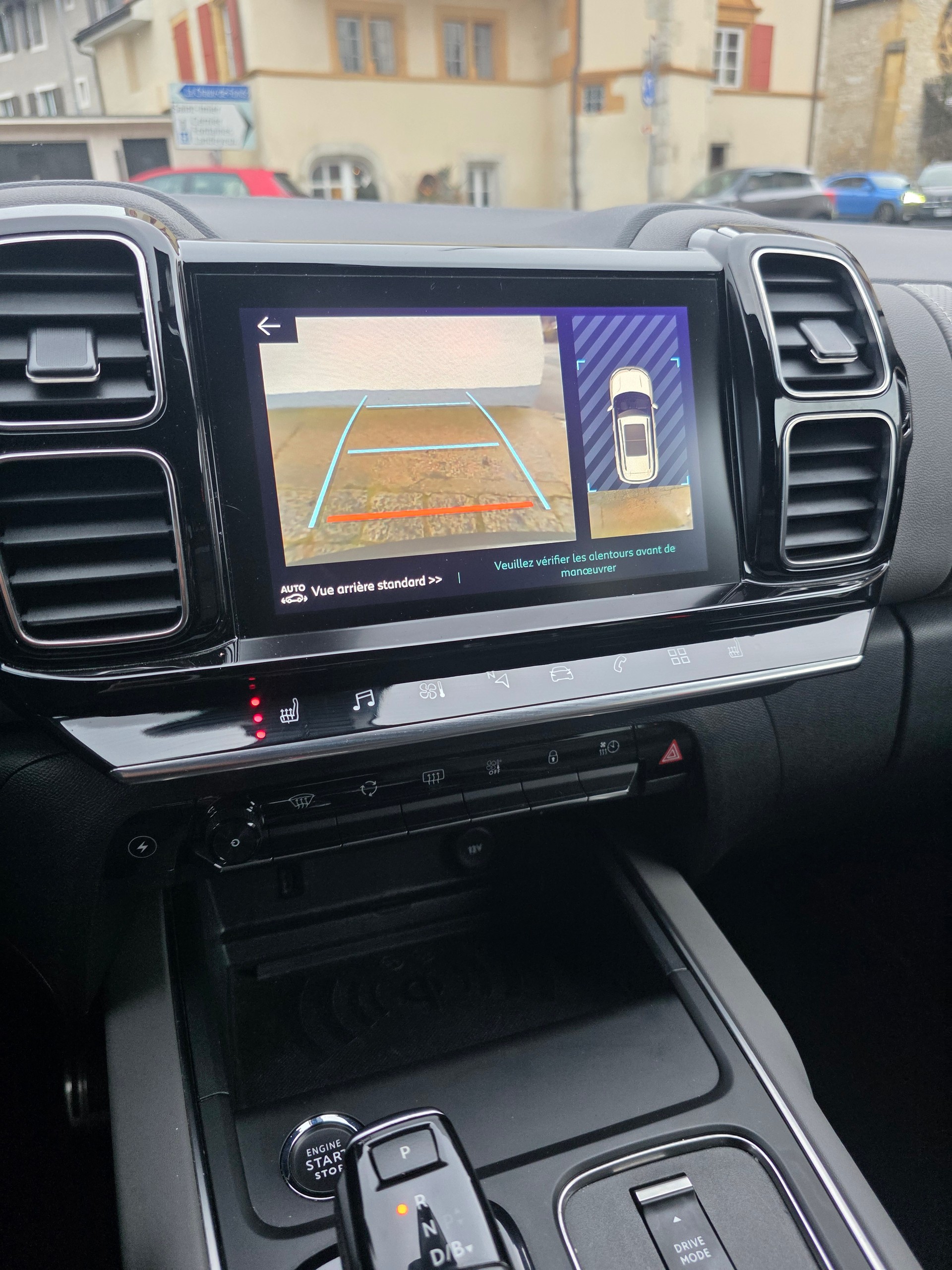 CITROEN C5 Aircross 1.6 PHEV Shine-image-9
