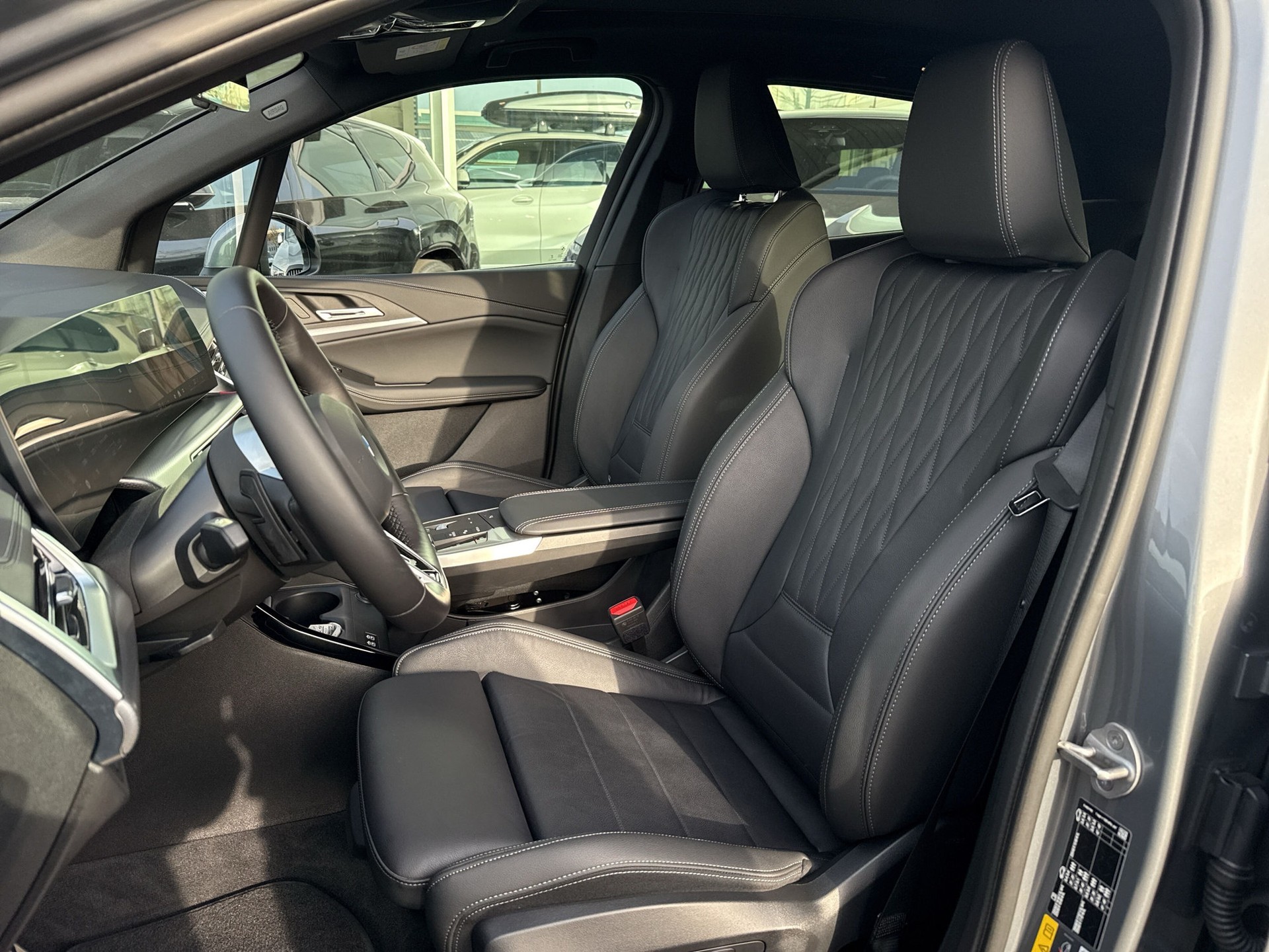 BMW 230e xDrive Active Tourer M Sport-image-10