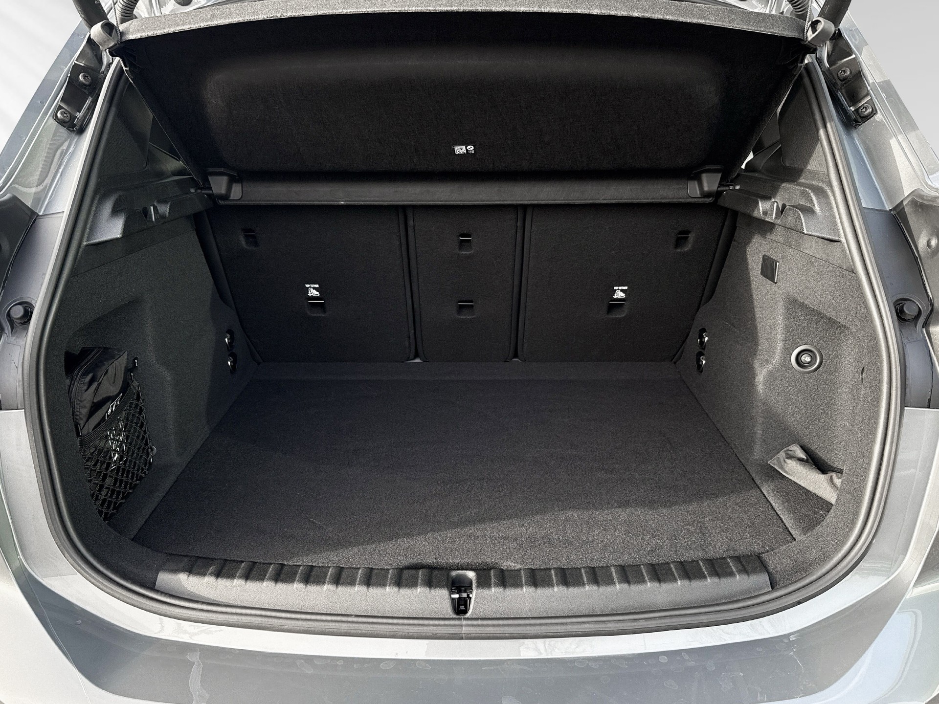 BMW 230e xDrive Active Tourer M Sport-image-8