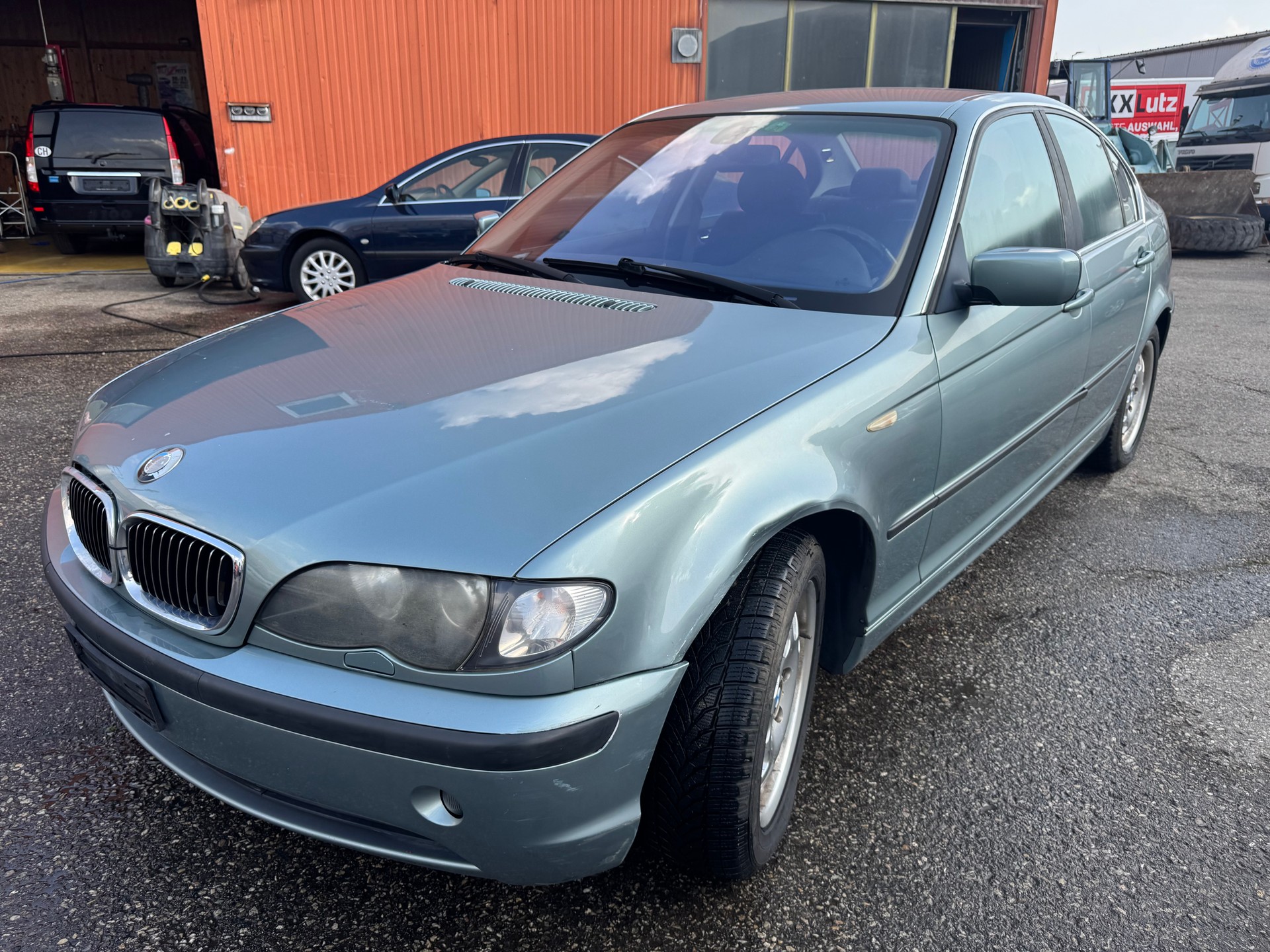 BMW 320