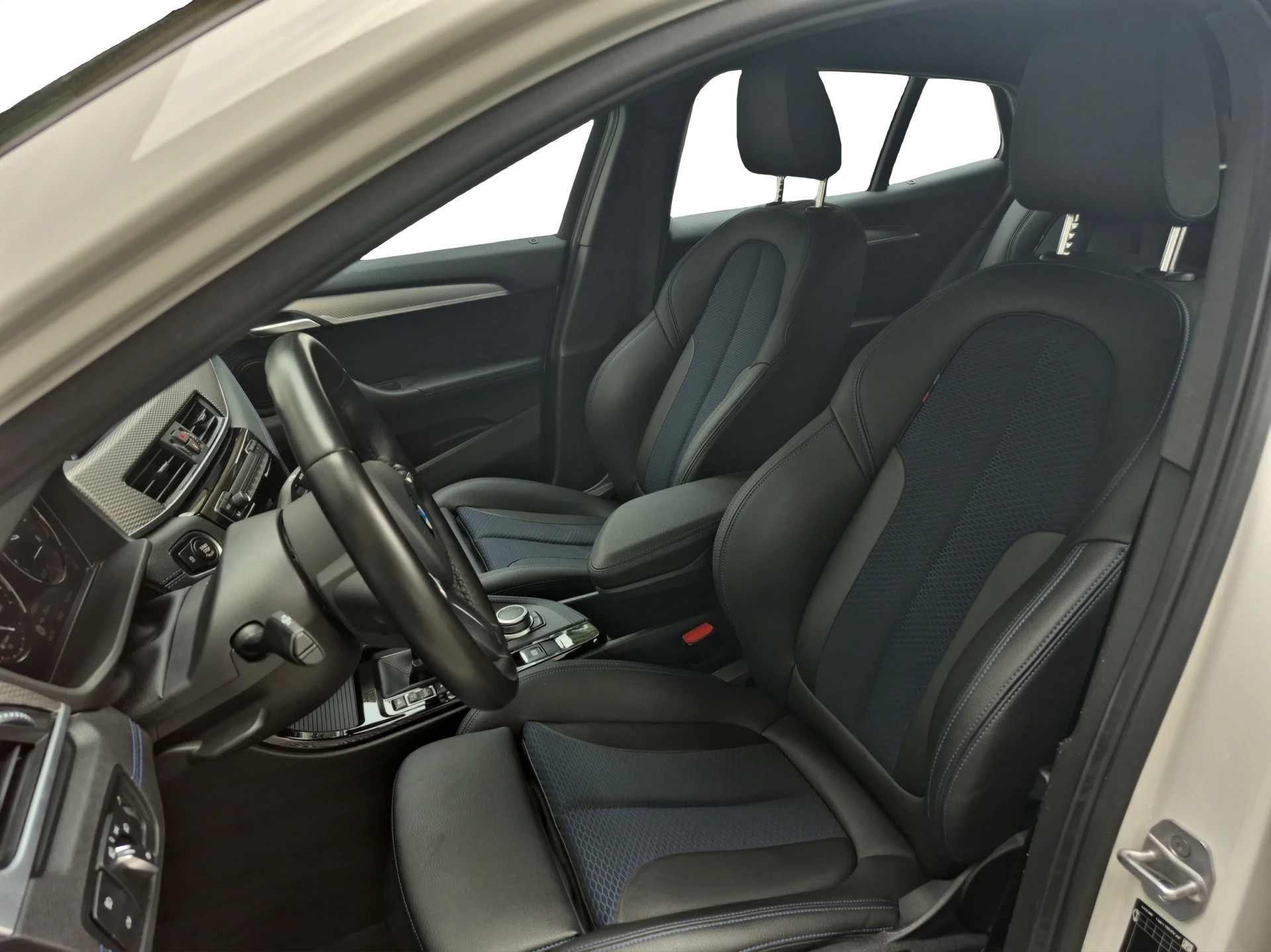 BMW X2 xDrive 20d M Sport Steptronic-image-7