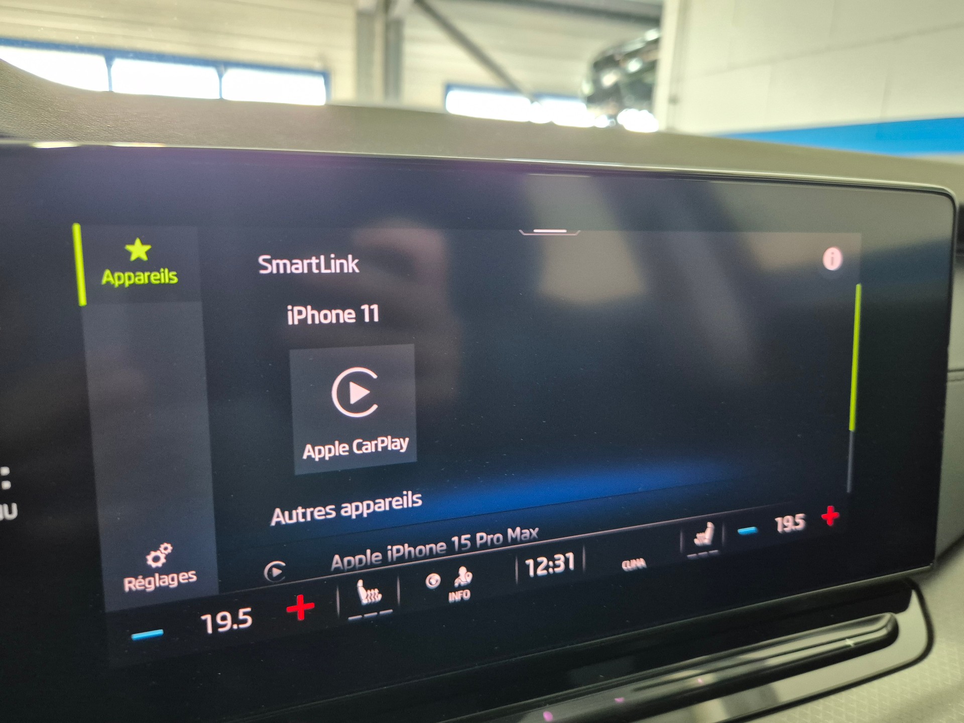 SKODA Octavia Combi 2.0 TDI DSG Ambition-image-11