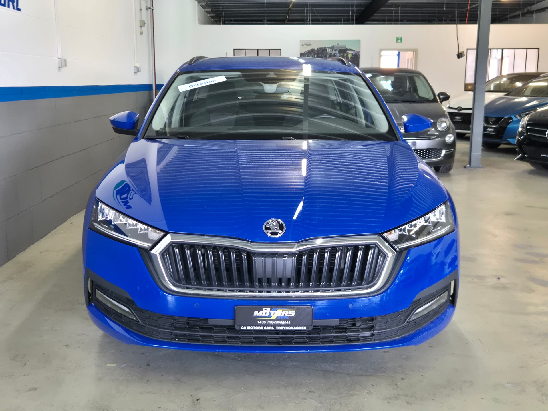 SKODA Octavia Combi 2.0 TDI DSG Ambition-image-2