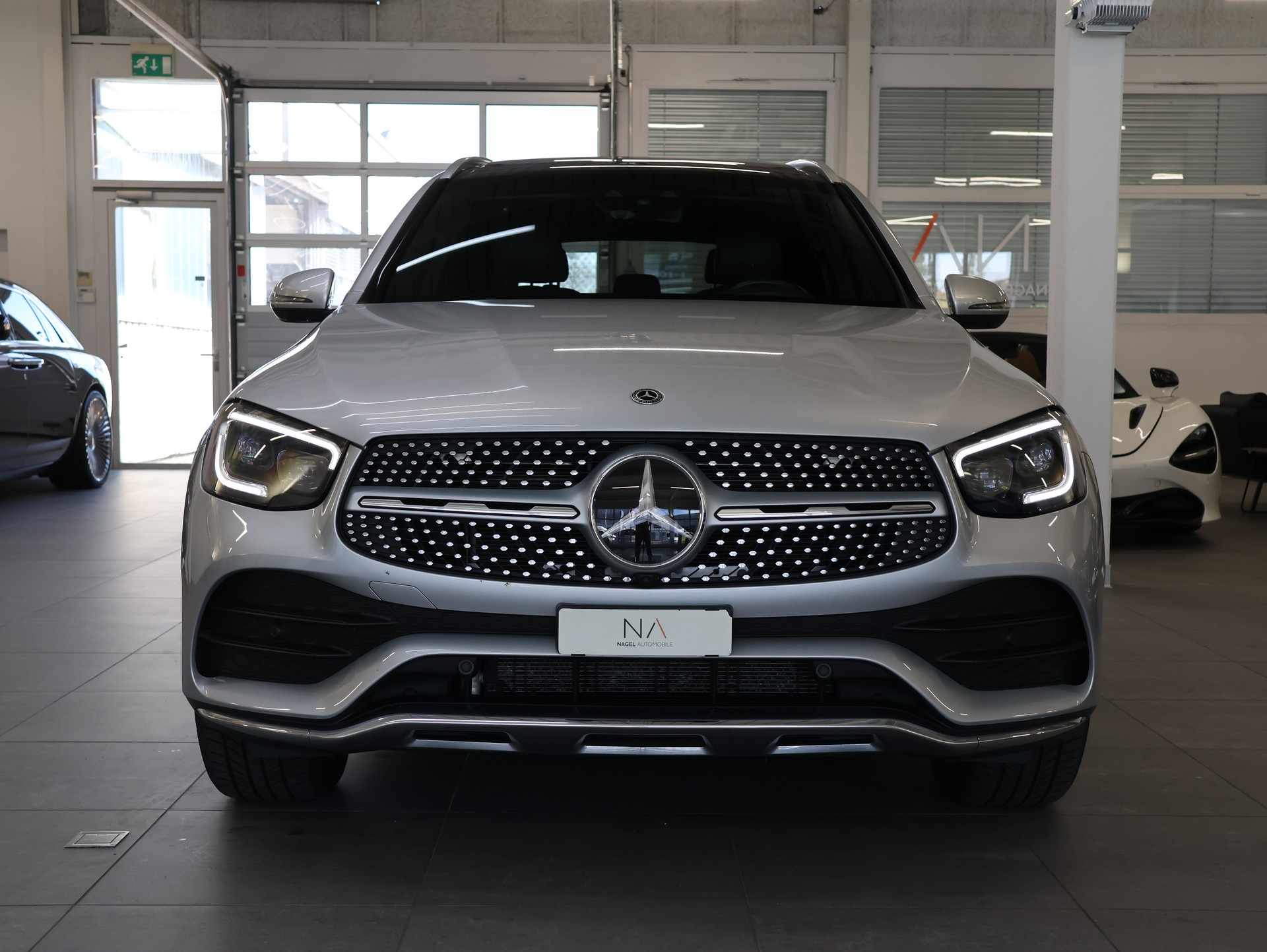 MERCEDES-BENZ GLC 200 AMG Line 4Matic 9G-Tronic *360 Kamera* *Burmester* *Panoramadach*-showroom-element-2