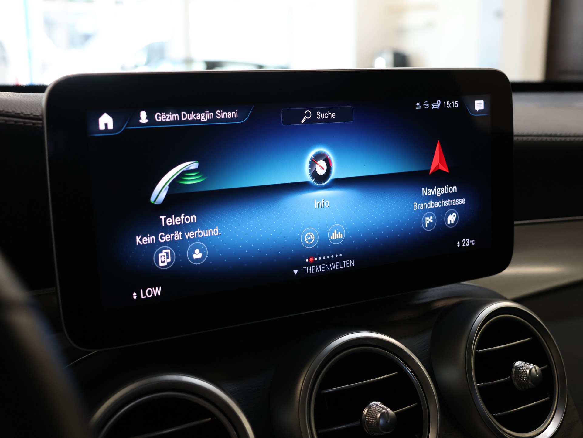 MERCEDES-BENZ GLC 200 AMG Line 4Matic 9G-Tronic *360 Kamera* *Burmester* *Panoramadach*-image-23
