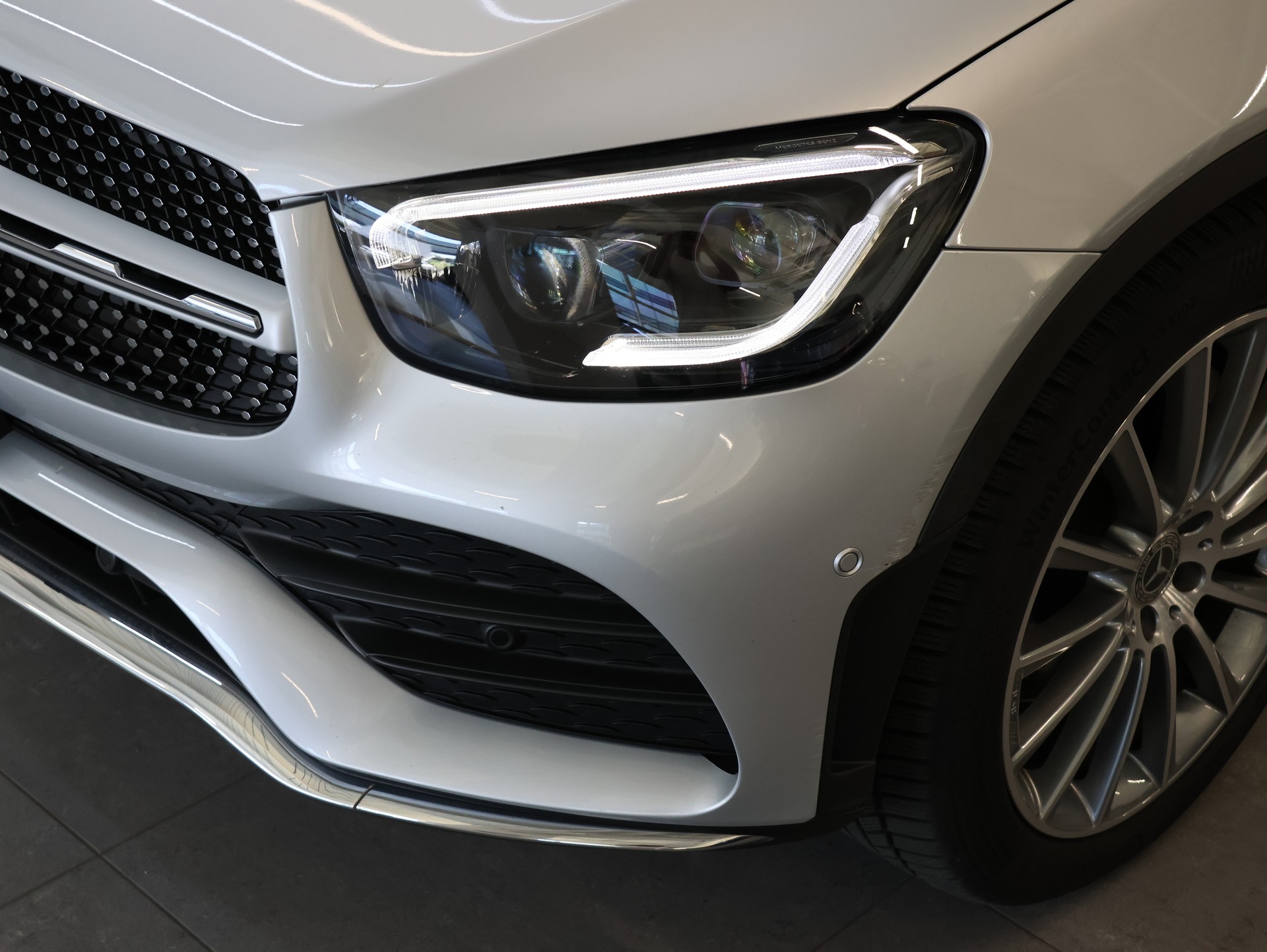 MERCEDES-BENZ GLC 200 AMG Line 4Matic 9G-Tronic *360 Kamera* *Burmester* *Panoramadach*-image-9