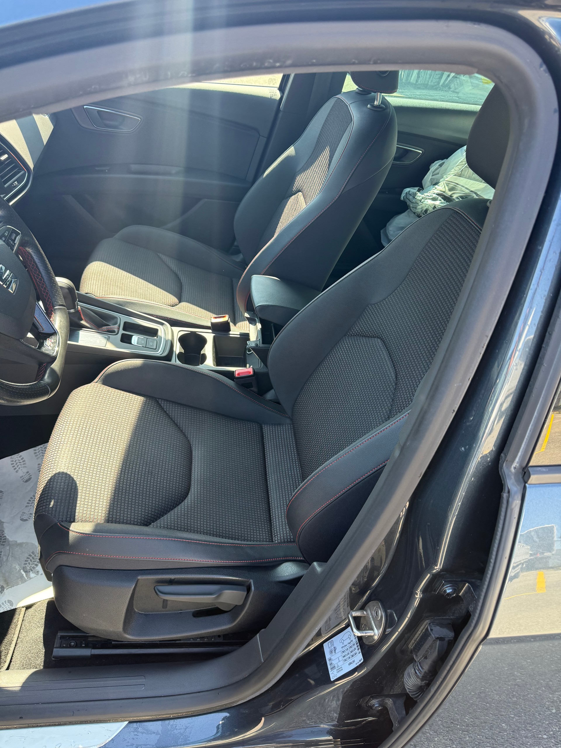 SEAT Leon ST 1.5 TGI FR DSG-image-8