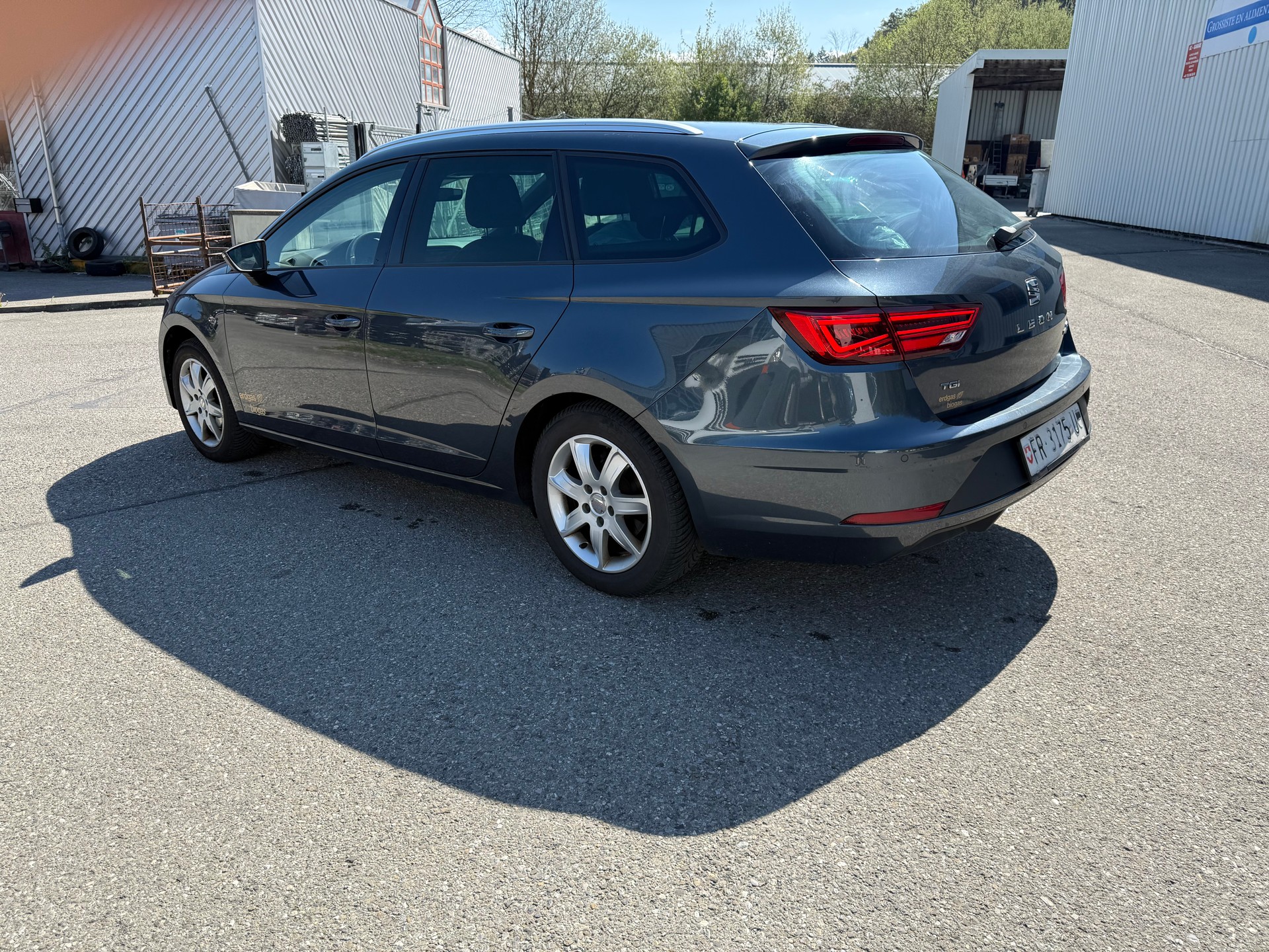 SEAT Leon ST 1.5 TGI FR DSG-image-4