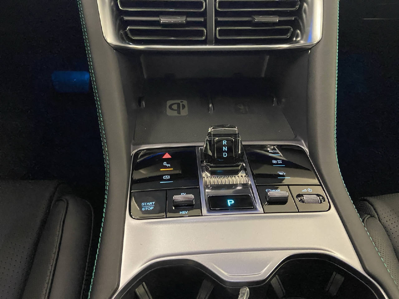 BYD Seal U DM-i Design AWD-image-8
