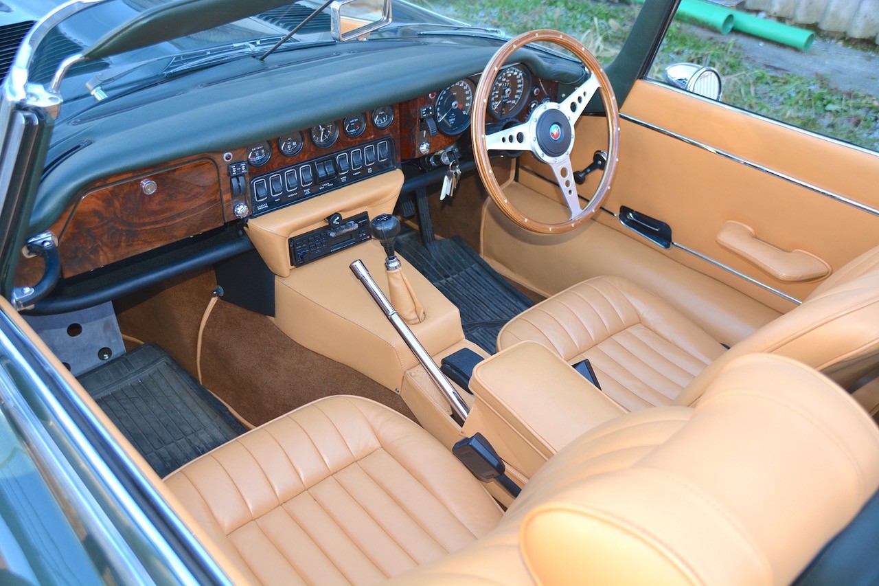 JAGUAR E-Type Serie III V12 Roadster-image-2