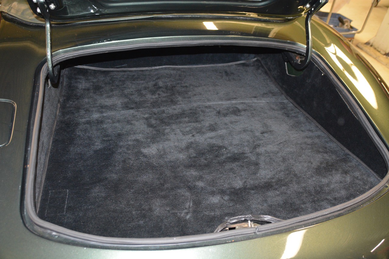 JAGUAR E-Type Serie III V12 Roadster-image-14