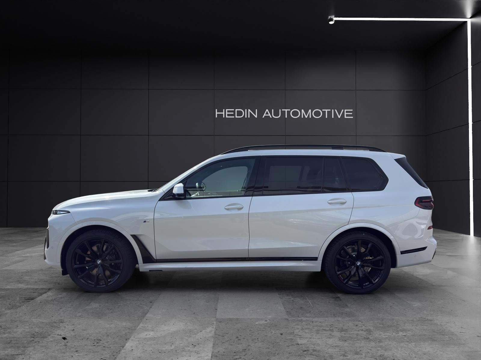 BMW X7 xDrive40i-showroom-element-2