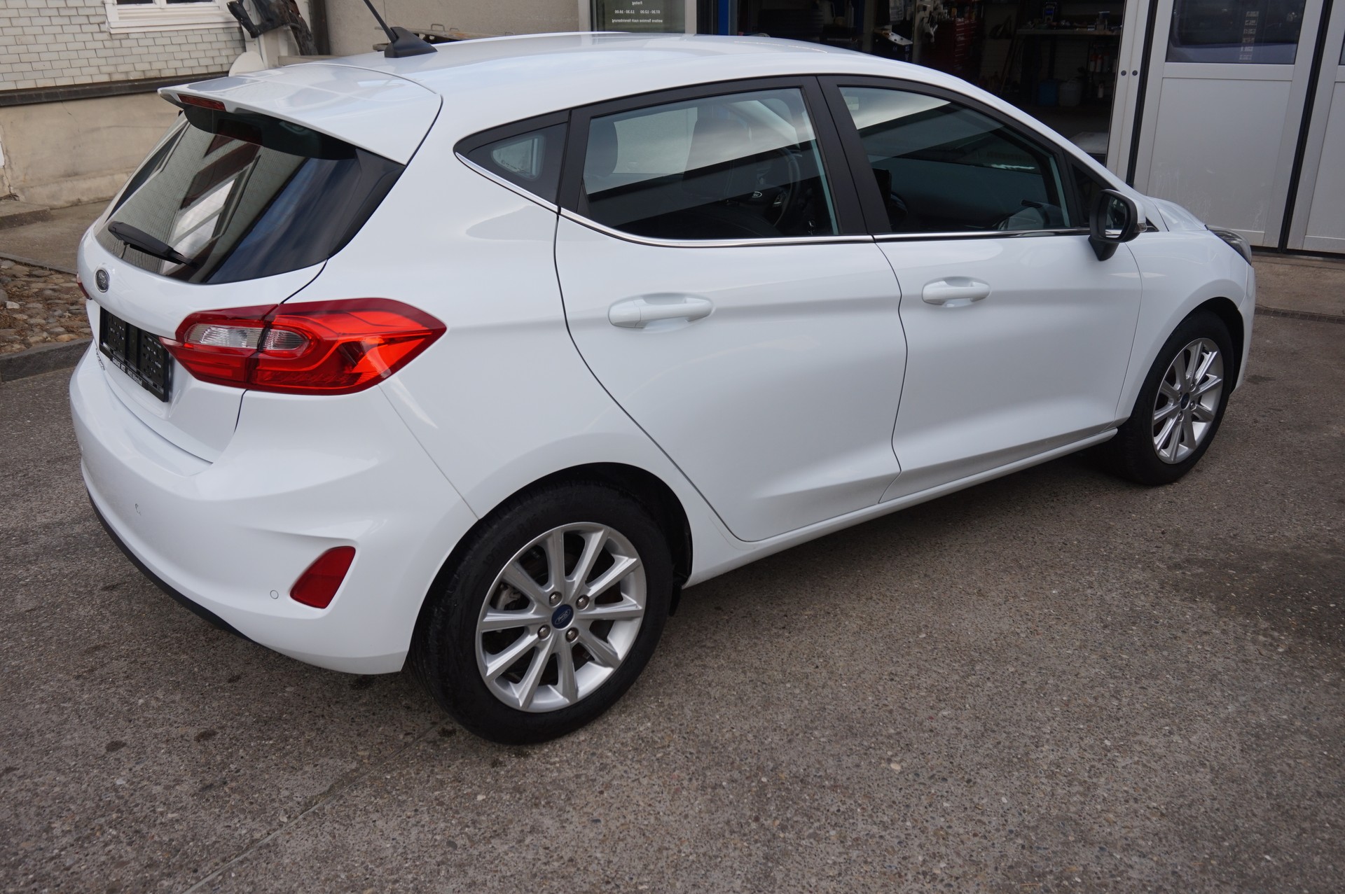 FORD Fiesta 1.0 SCTi Active-image-4