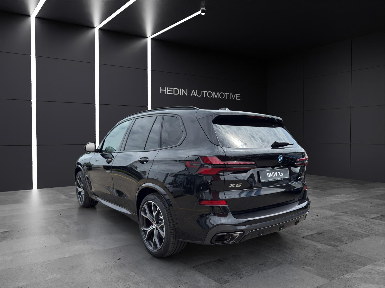 BMW X5 xDrive50e-showroom-element-3
