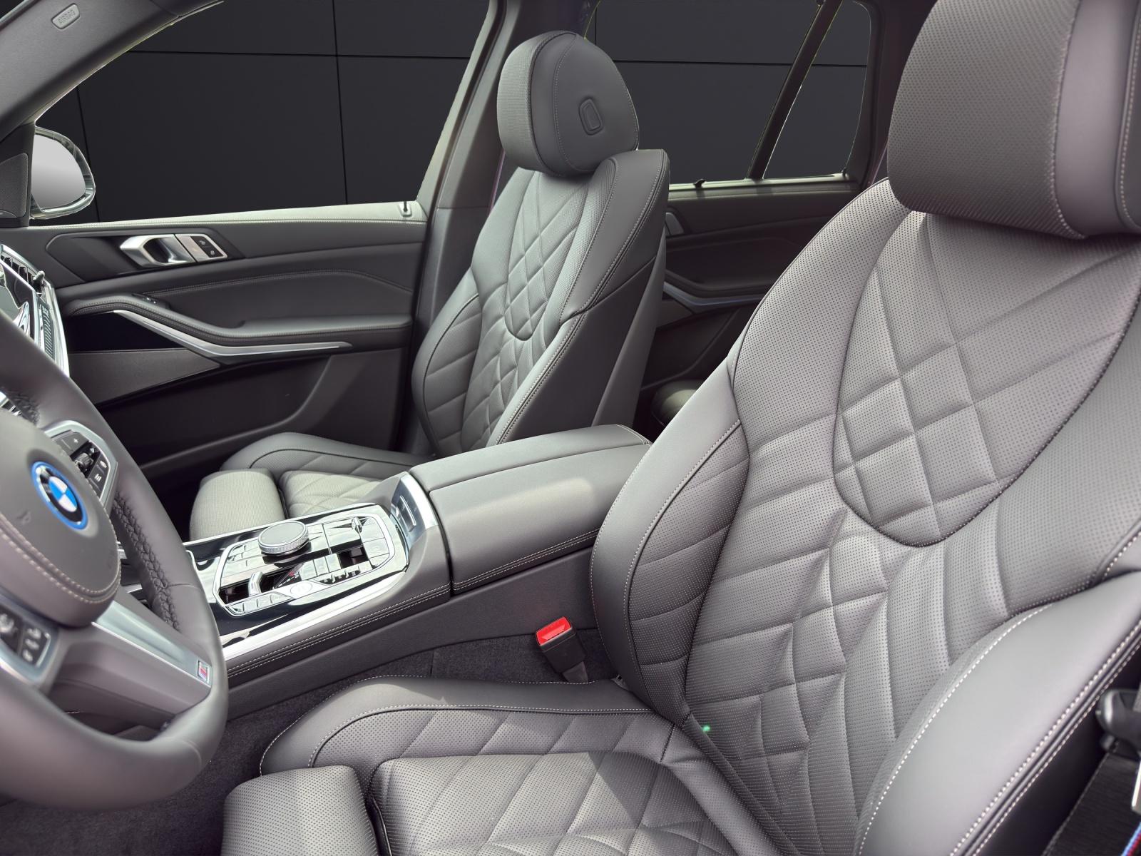 BMW X5 xDrive50e-showroom-element-1
