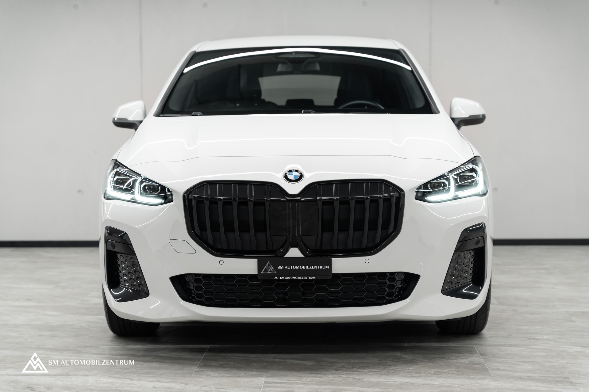 BMW 218d Active Tourer DKG M Sport / CH / Harman/Kardon / Driving Assistant Plus-showroom-element-1