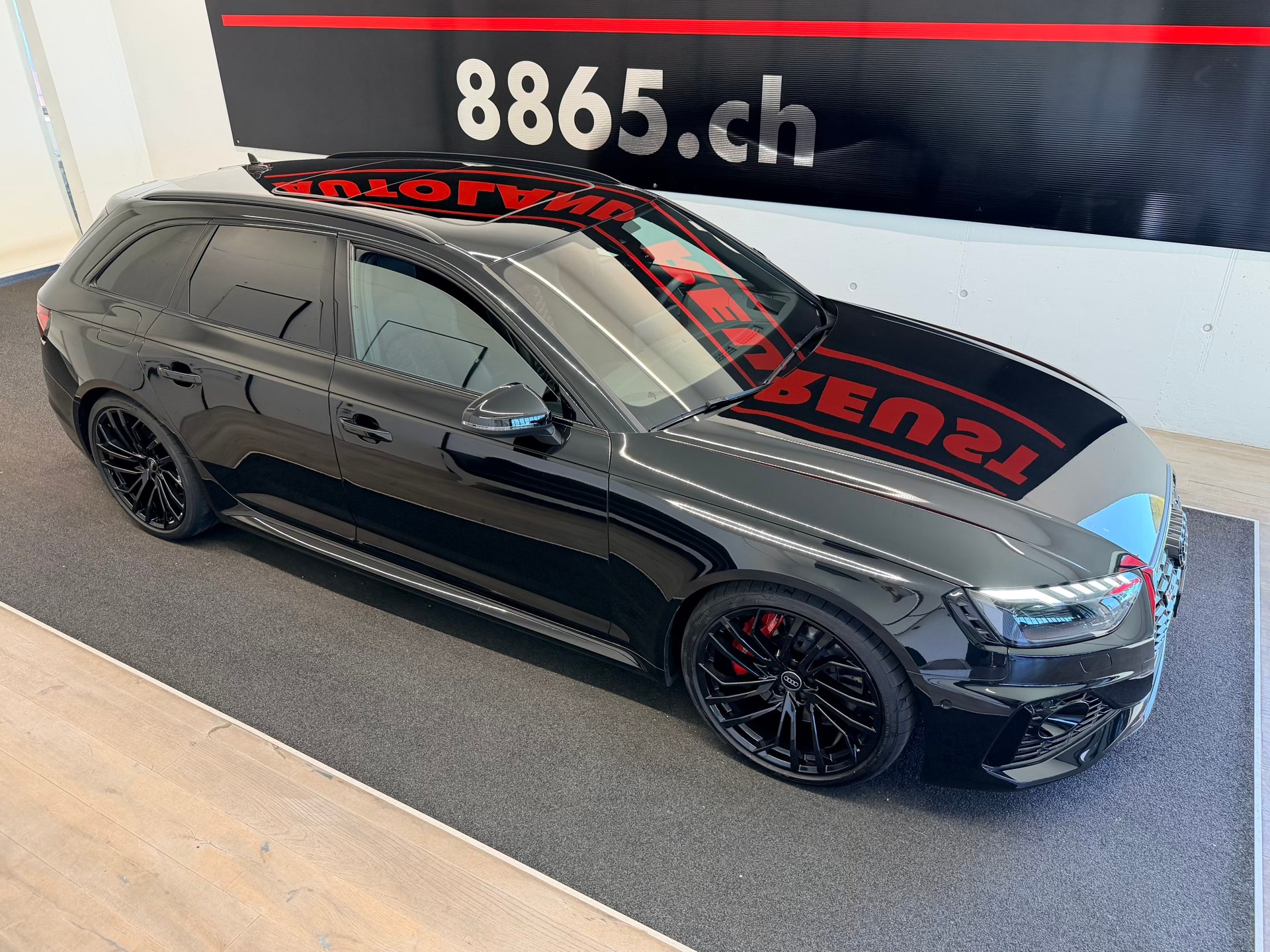 AUDI RS4 Avant quattro tiptronic-image-4