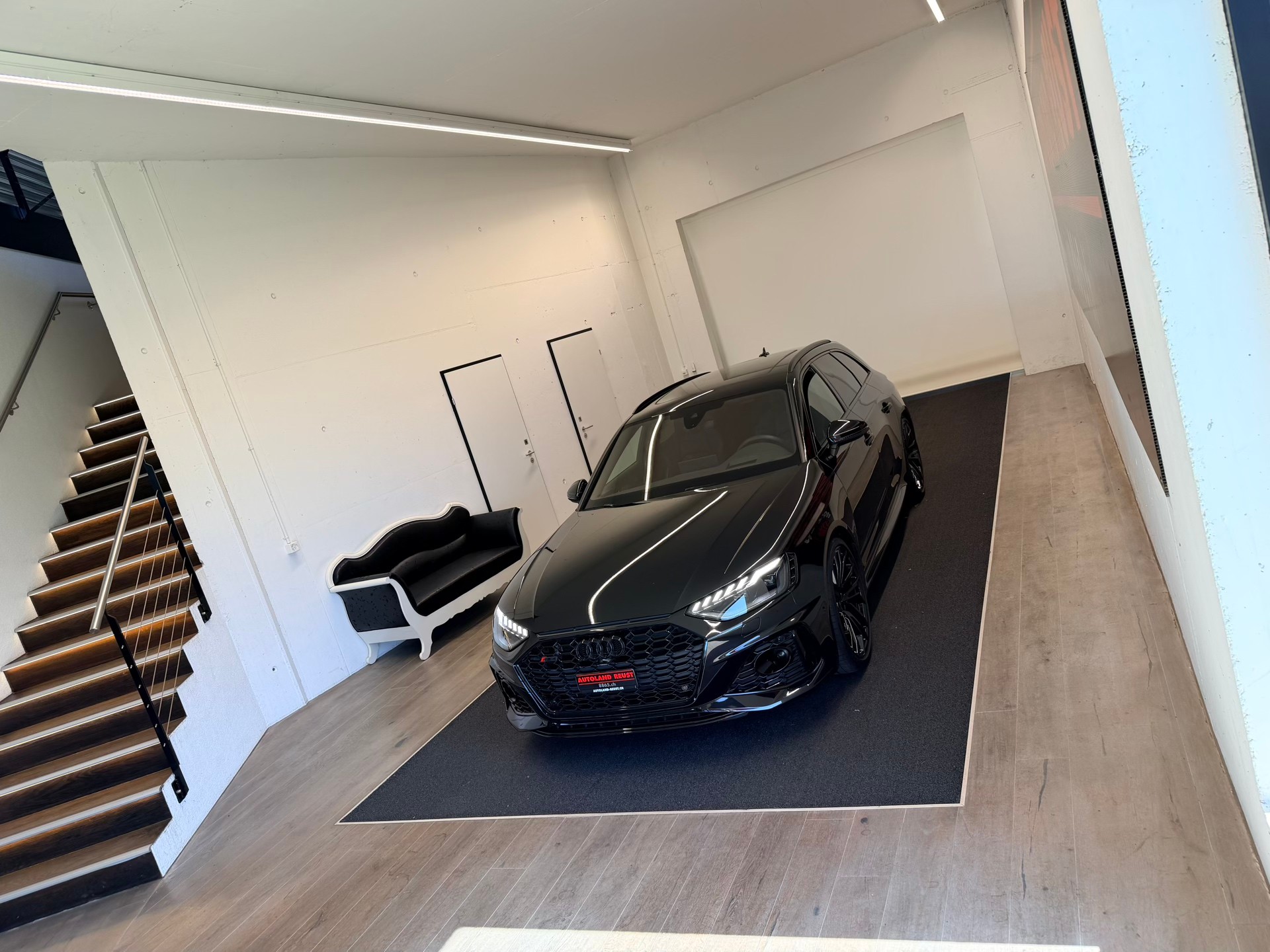 AUDI RS4 Avant quattro tiptronic-showroom-element-3