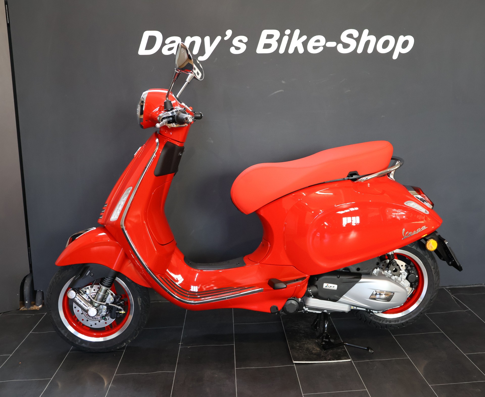 PIAGGIO PIAGGIO Vespa Primavera 125 RED E5+ MY26 (4 Jahre Garantie)-image-0