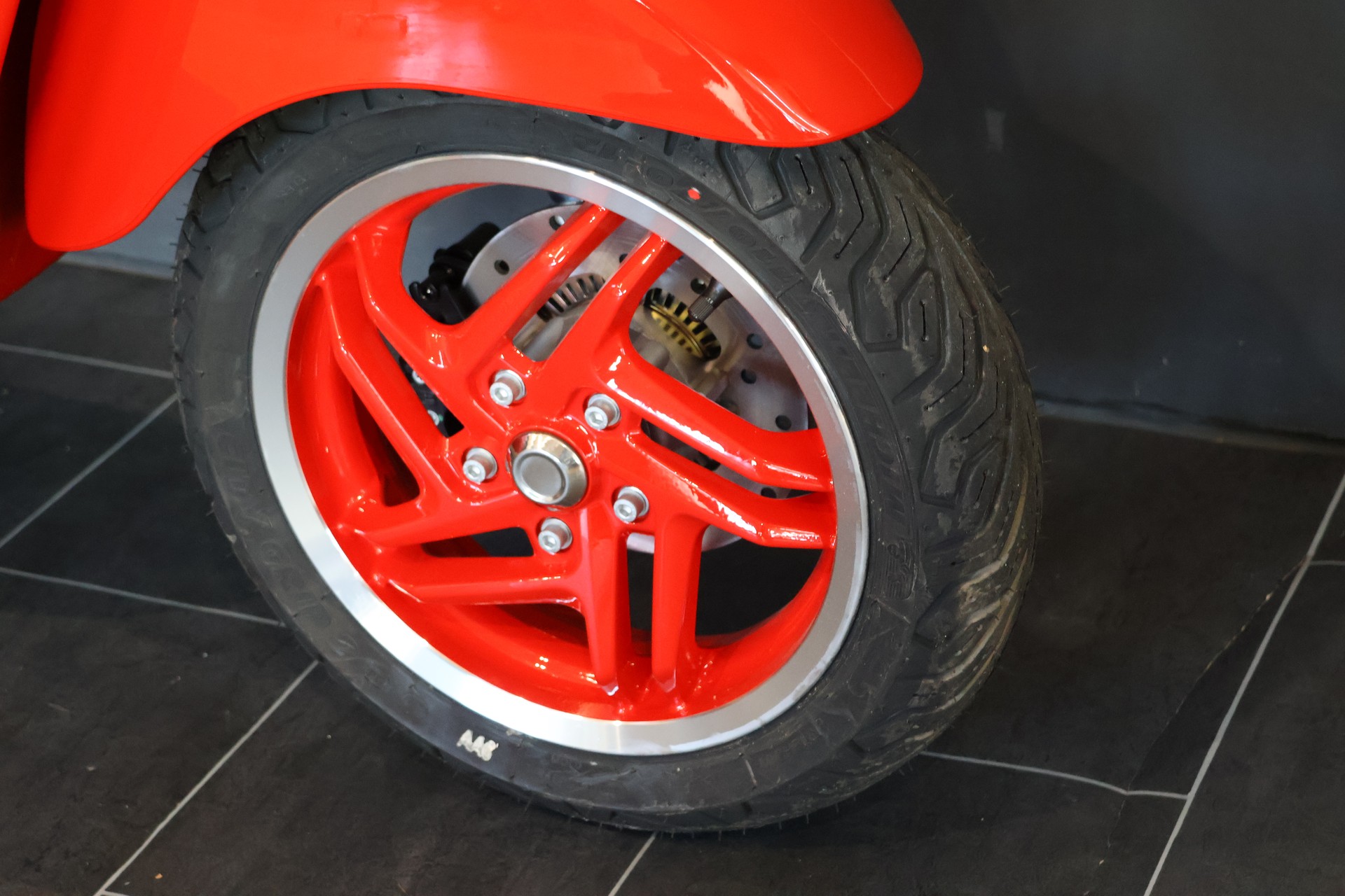 PIAGGIO PIAGGIO Vespa Primavera 125 RED E5+ MY26 (4 Jahre Garantie)-image-6