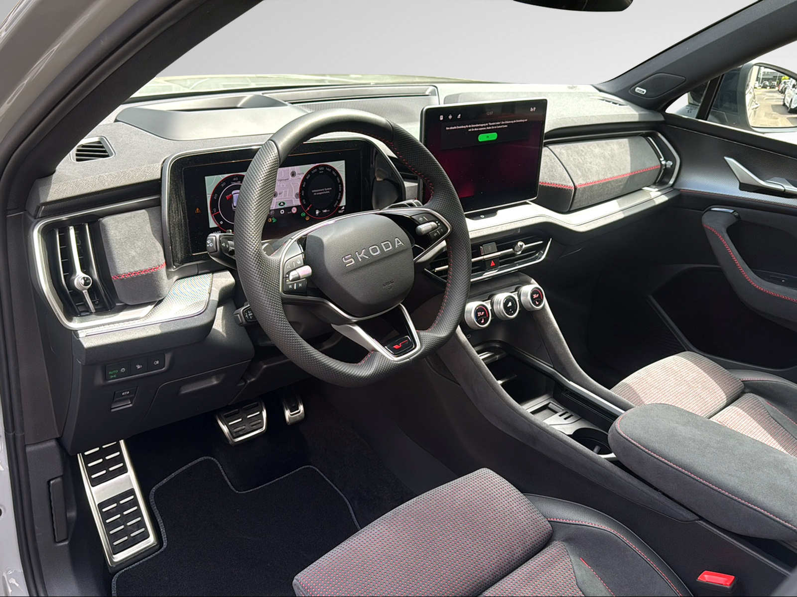 SKODA Kodiaq 2.0 TSI RS 4x4-image-15