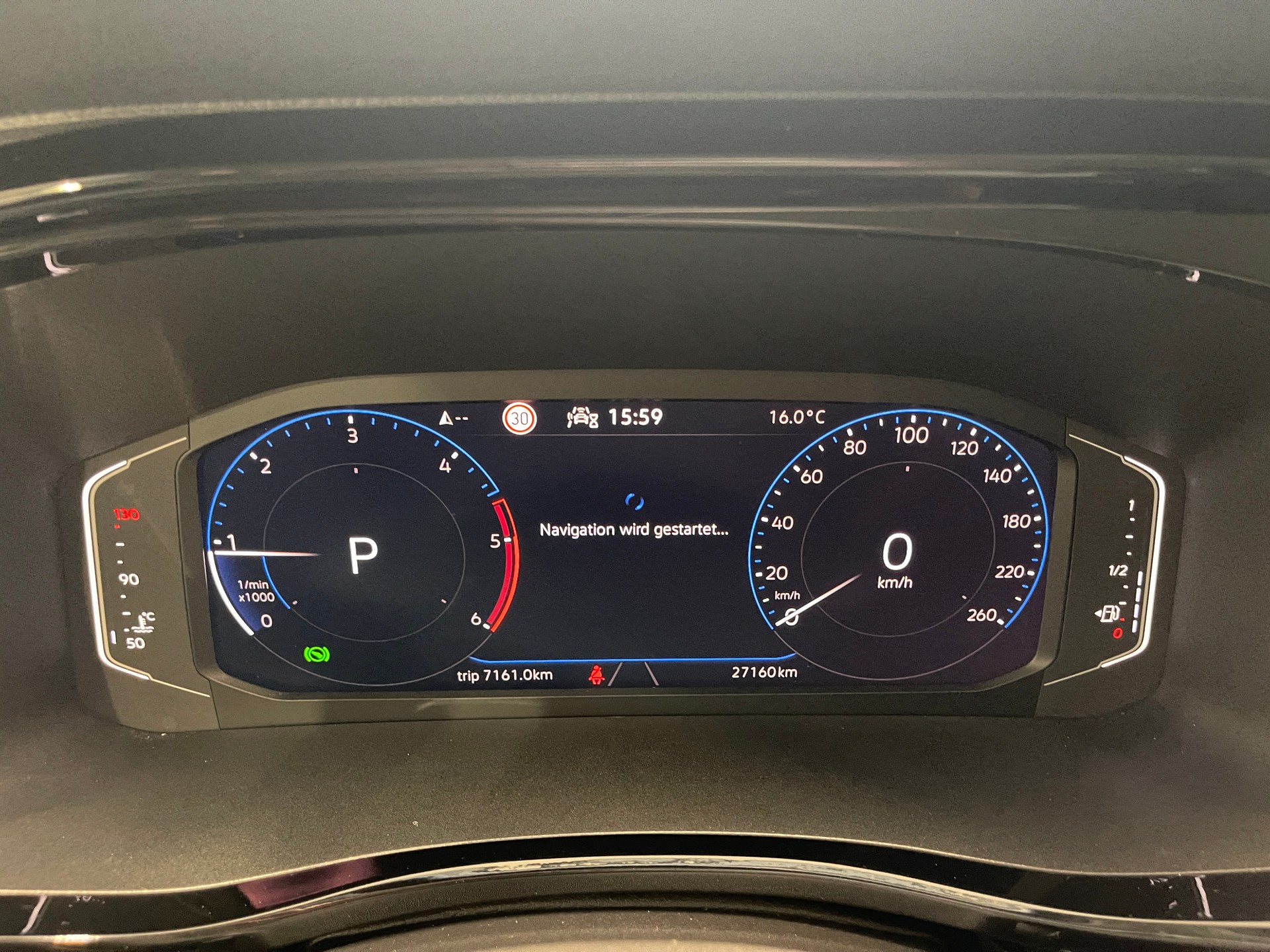 VW T6.1 Multivan 2.0 Bi-TDI Highline 4Motion DSG *BULLI*-image-16