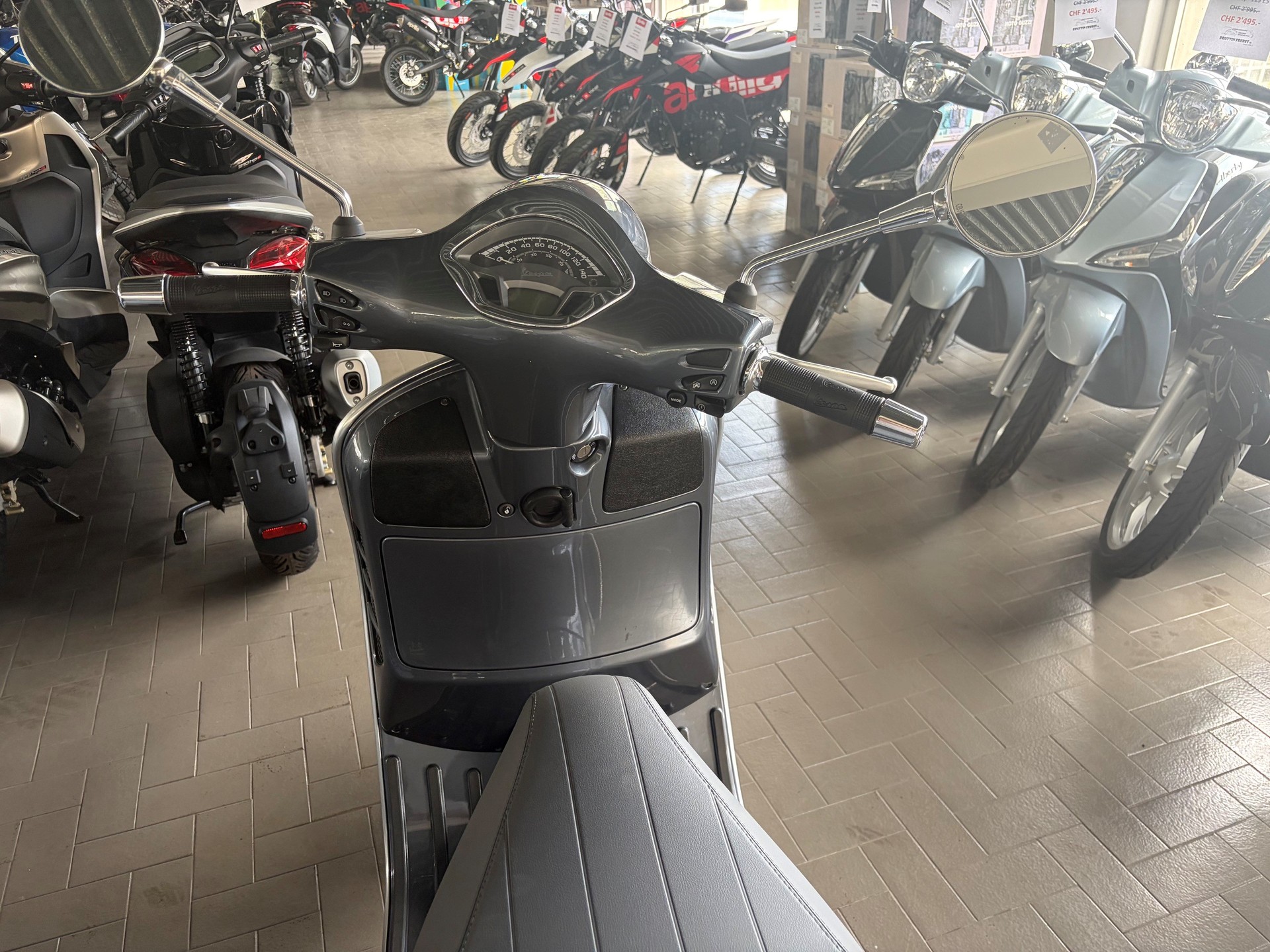 PIAGGIO Vespa GTS 125 ABS-image-3