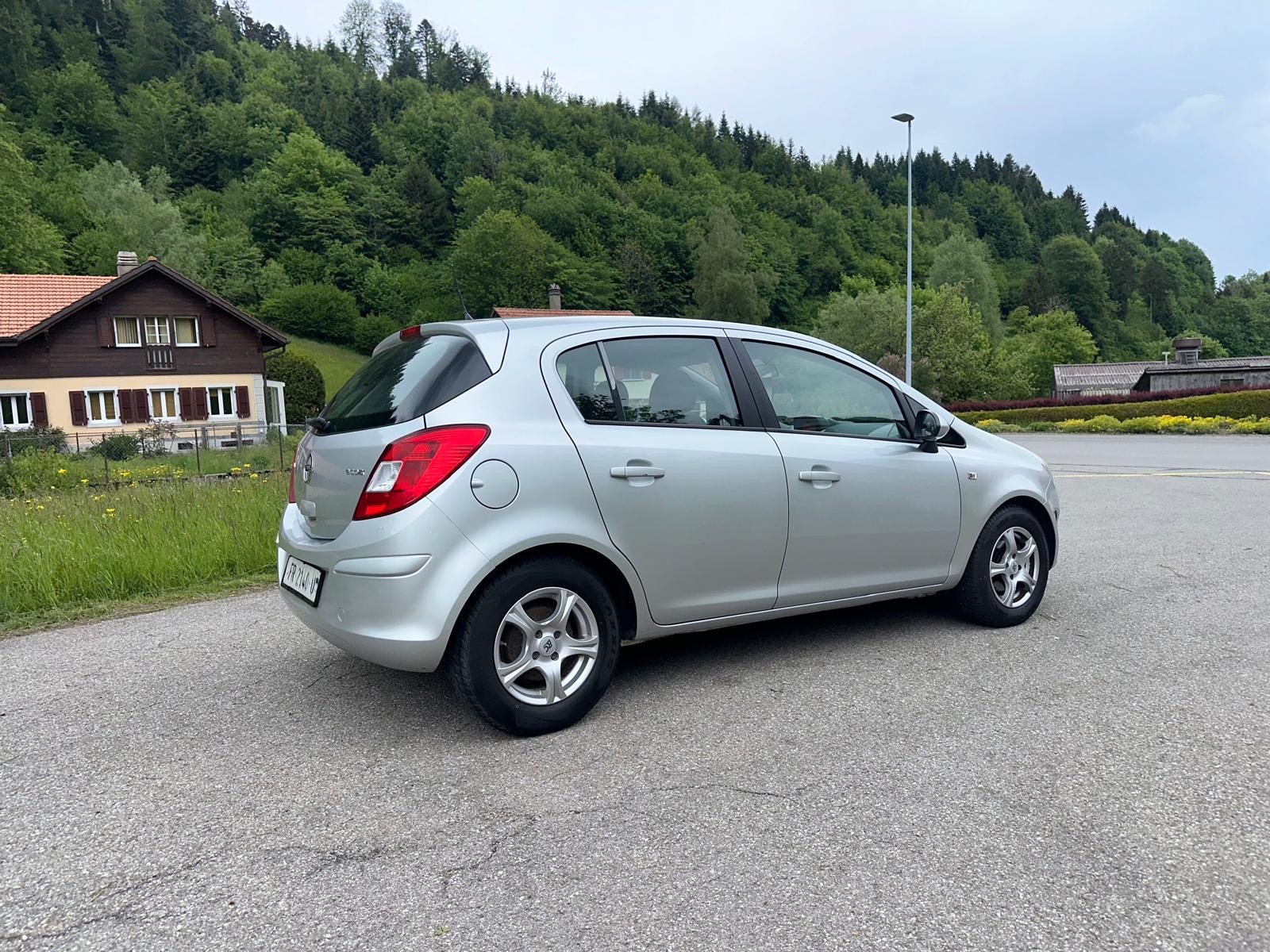 OPEL Corsa 1.3 CDTI-image-4