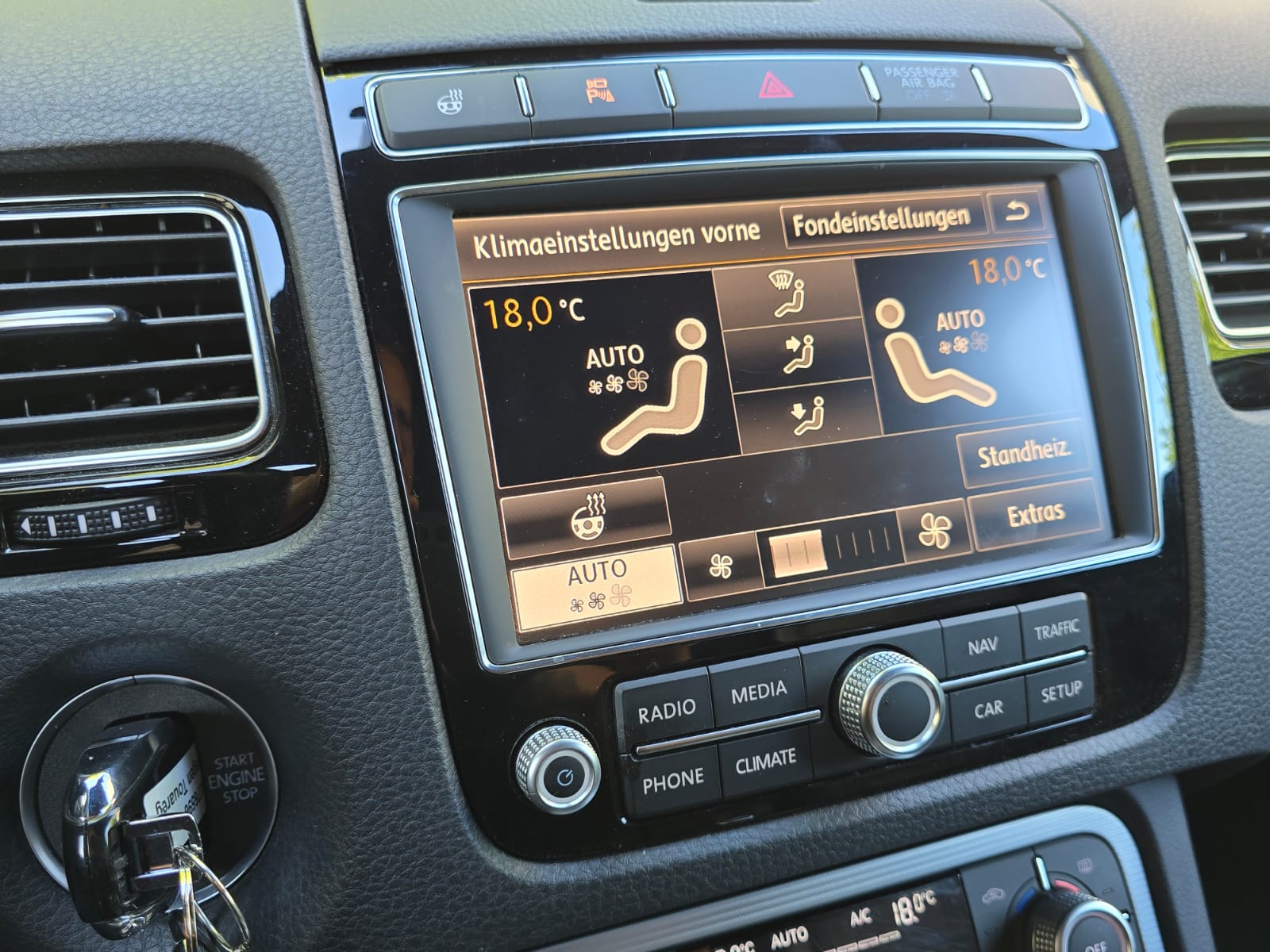 VW Touareg 3.0 TDI R-Line BMT Tiptronic-image-20